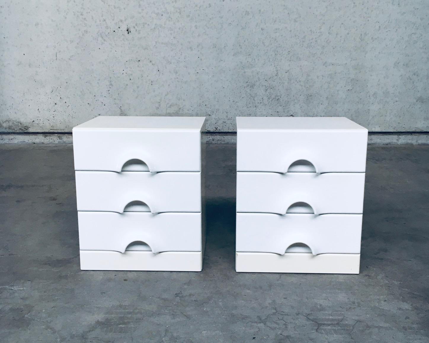 Kommode „QUADRO“ im Space Age-Design von Jurgen Lange für Schonbuch, Space Age (Moderne der Mitte des Jahrhunderts) im Angebot