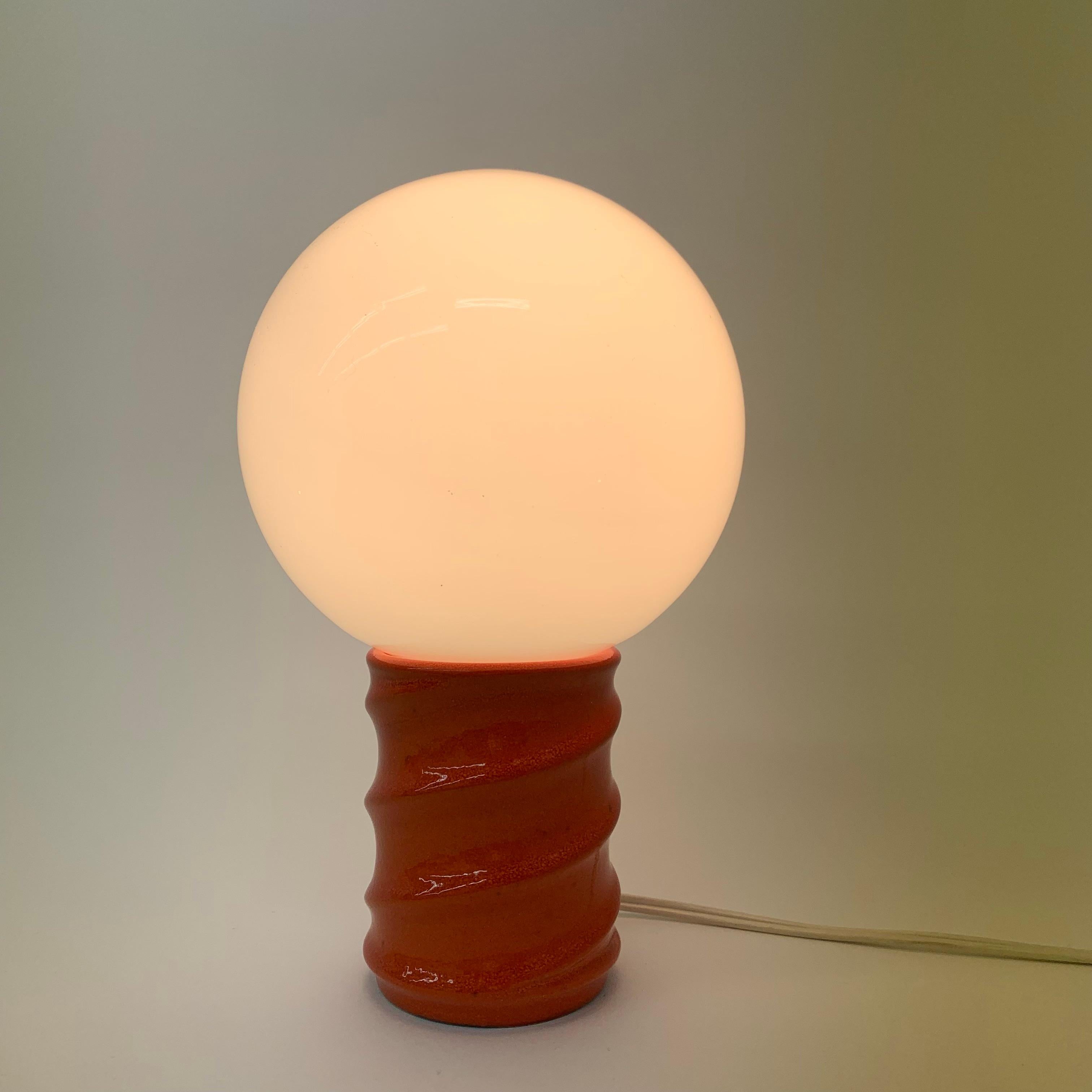 Mid-Century Modern Lampe de table au design de l'ère spatiale, années 1970 en vente