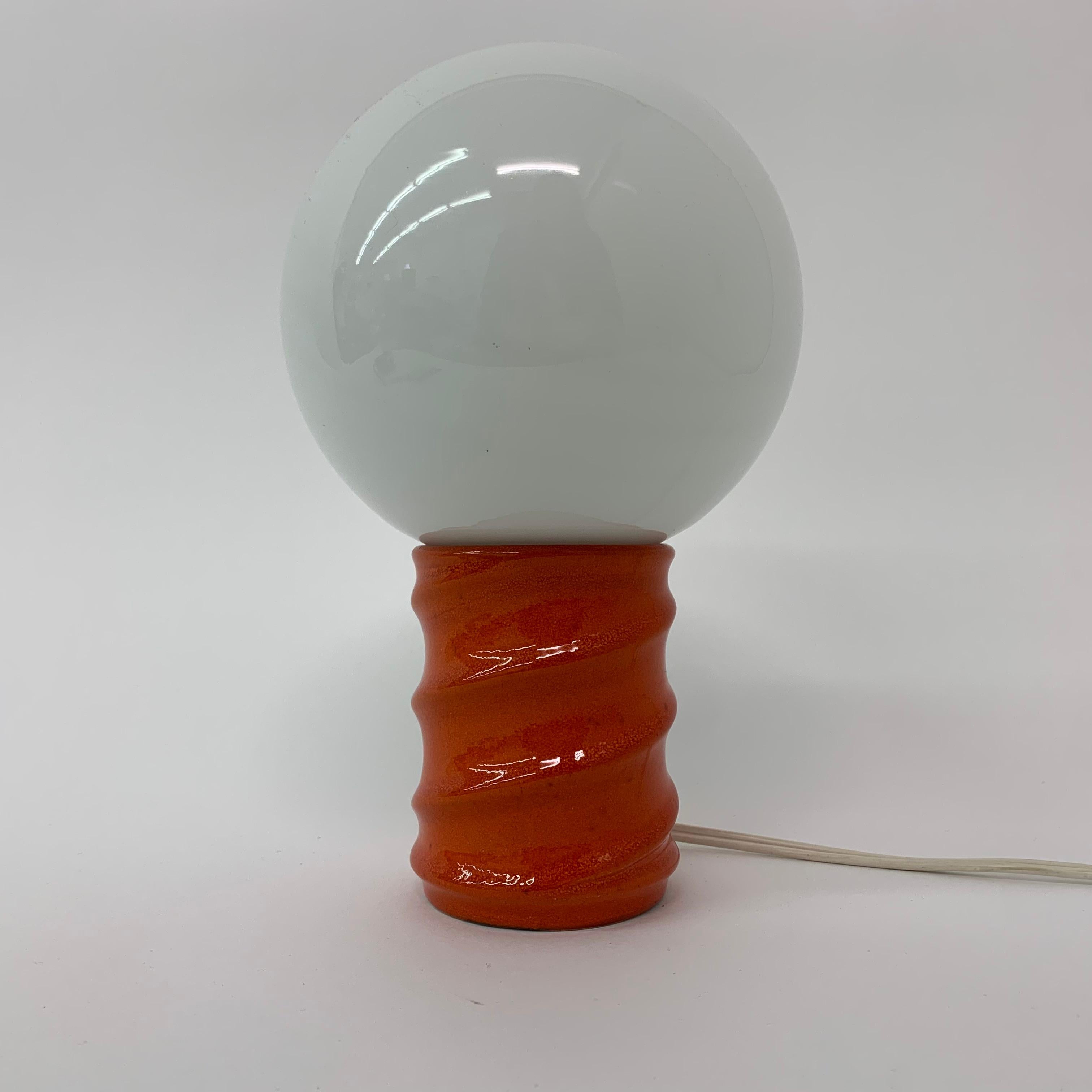Fin du 20e siècle Lampe de table au design de l'ère spatiale, années 1970 en vente