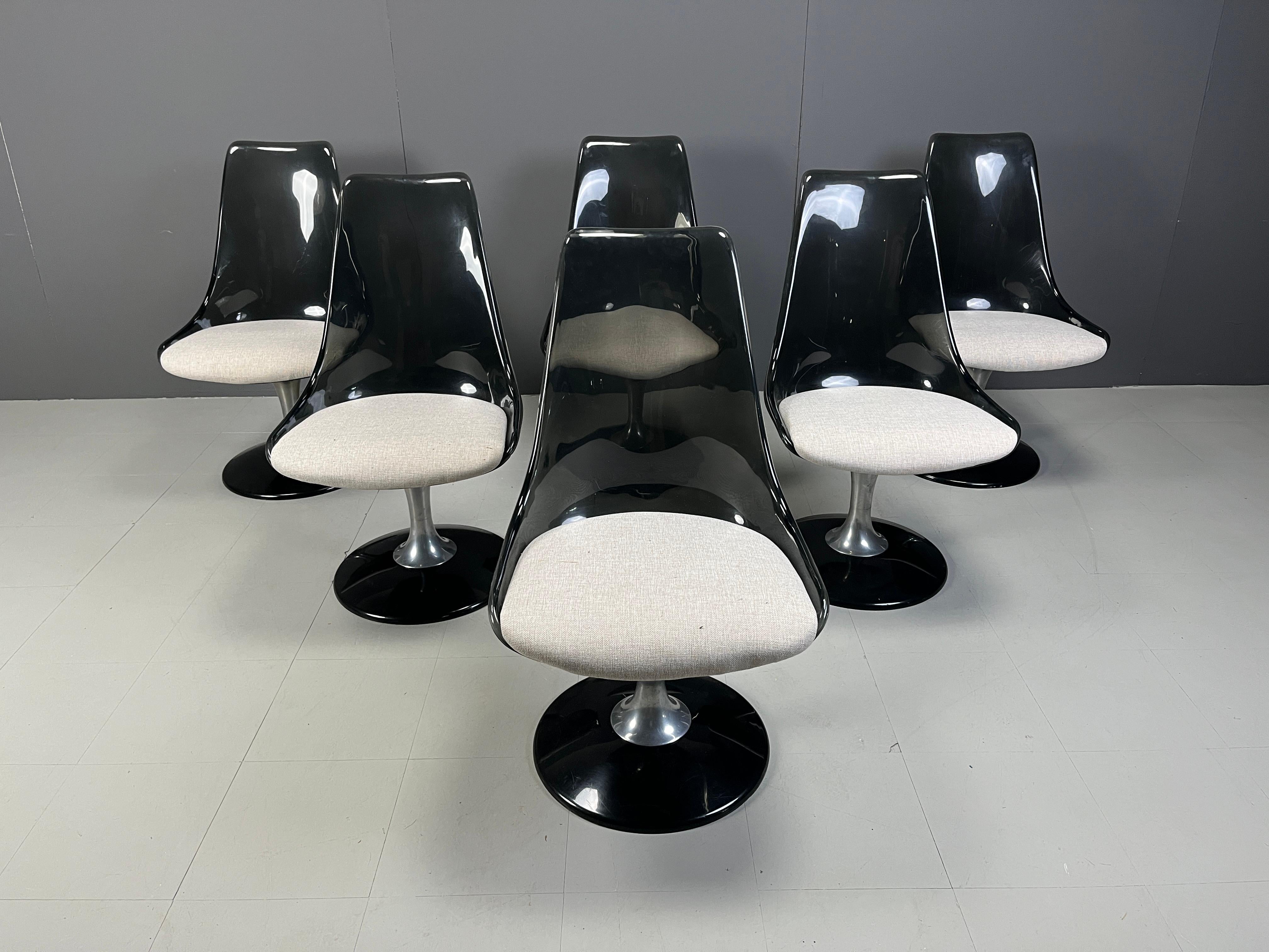 Space age dining set by Chromcraft, 1970s 2