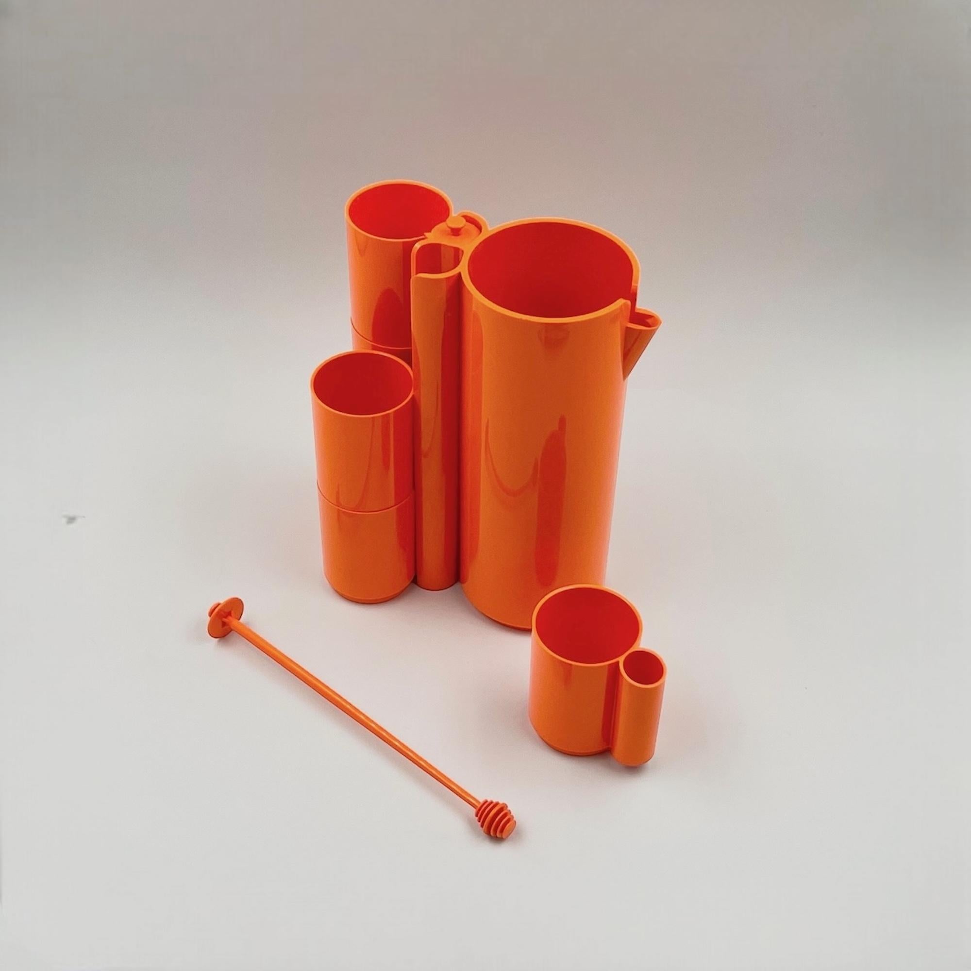 Service de boissons Orangeade de l'ère spatiale par Jean Pierre Vitrac, 1970, ensemble de 9 pièces en vente 5