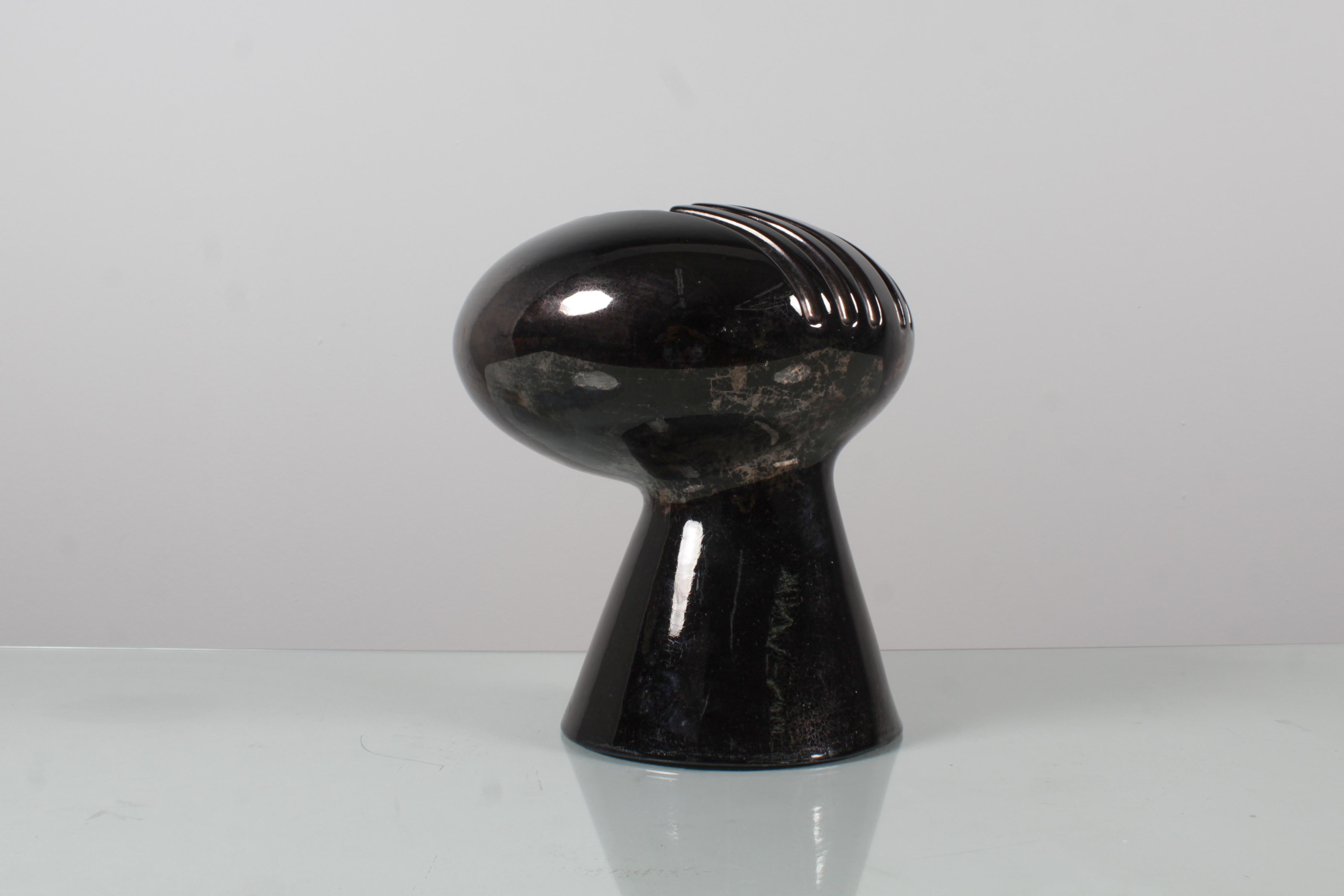 italien Vase en céramique émaillée noire de l'ère spatiale E. Bioli pour Il Picchio, Italie, années 70 en vente