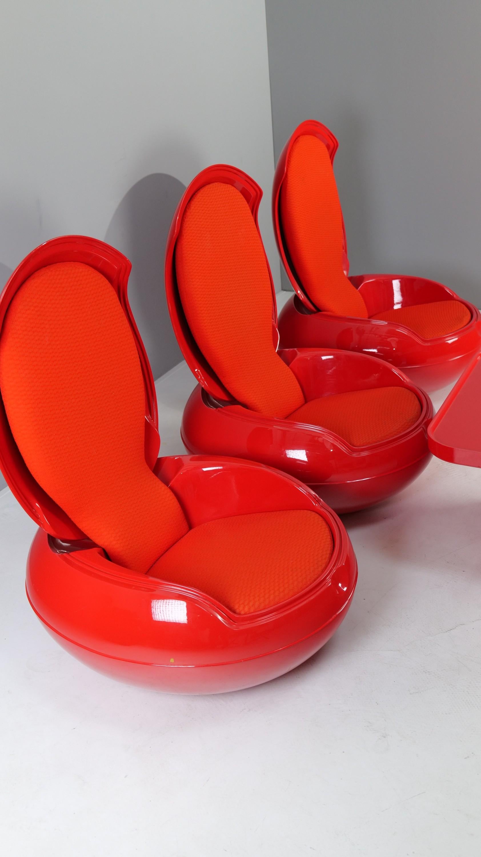 Space Age Egg Chair Seating Group Senftenberger by Peter Ghyczy for Reuter 4