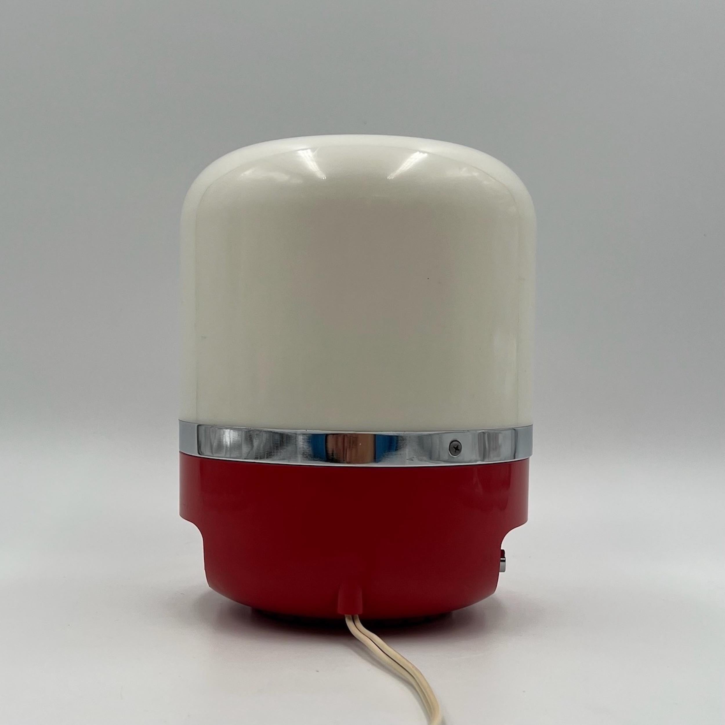  Space Age Europhon Radio Lamp in Red by Adriano Rampoldi, 1970s In Good Condition For Sale In San Benedetto Del Tronto, IT