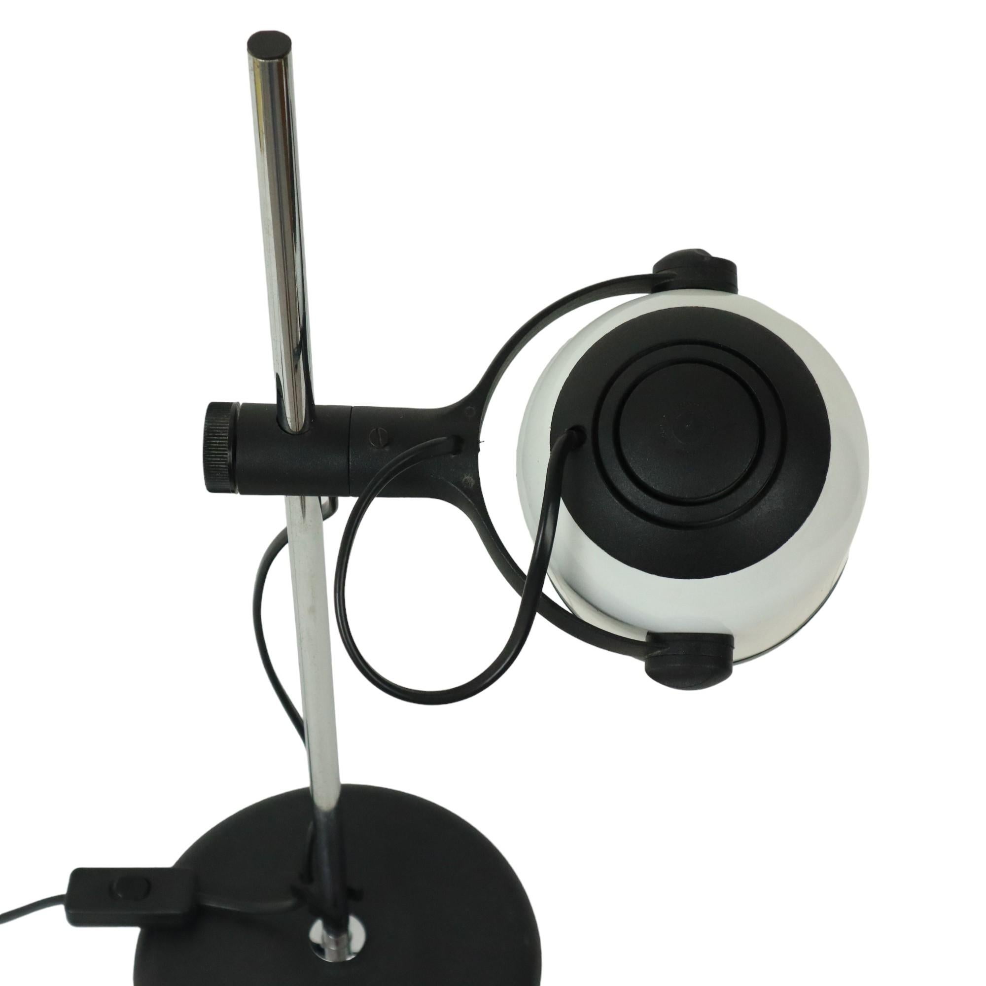 Fin du 20e siècle Lampe de bureau réglable de l'ère spatiale, Allemagne en vente