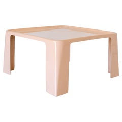 Table basse en fibre de verre de l'ère spatiale