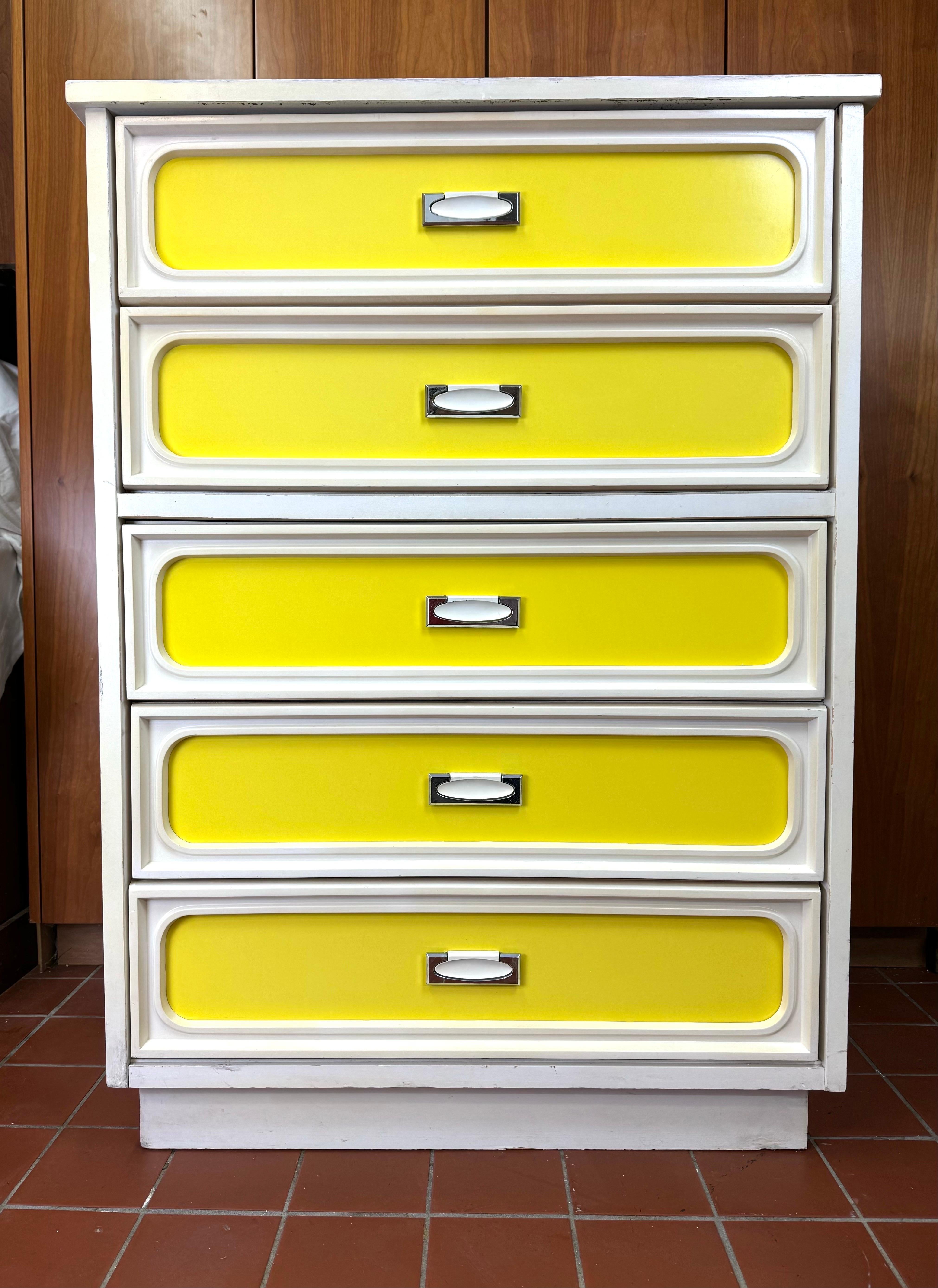 Space Age Five Drawer Dresser in Yellow and White. Or Green and White. The colored panels are interchangeable. Choose Lime green or lemon yellow. How creative. More photos to be added. Perfect for that Atomic vibe design. Very rare and sought after. 