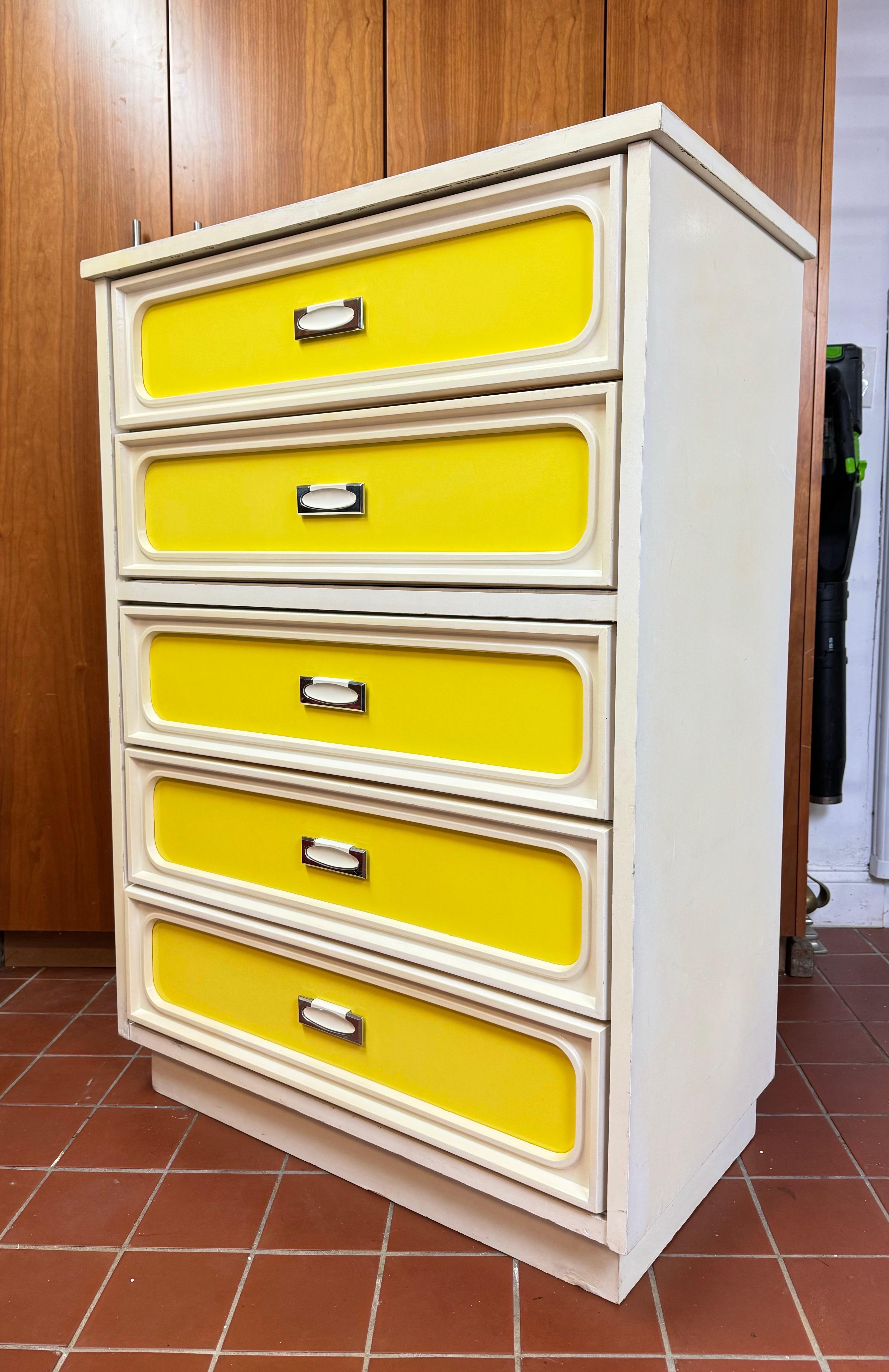 Late 20th Century Space Age Five Drawer Dresser in Yellow and White For Sale