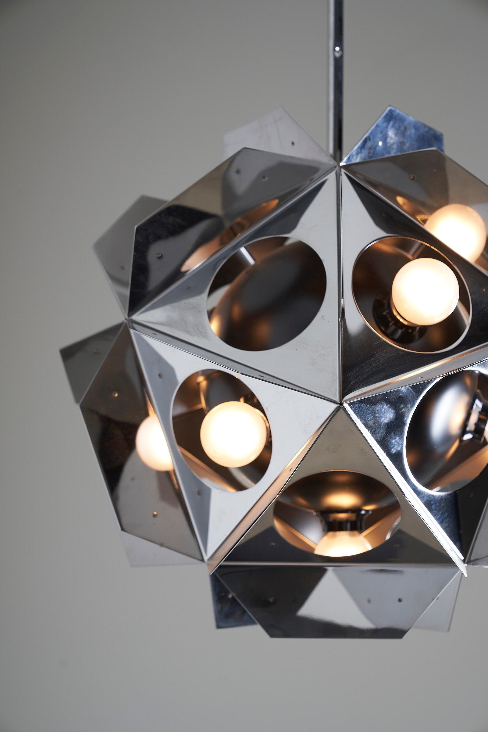 A very cool space-age chandelier that can be put from 95 cm in length to 140cm. 