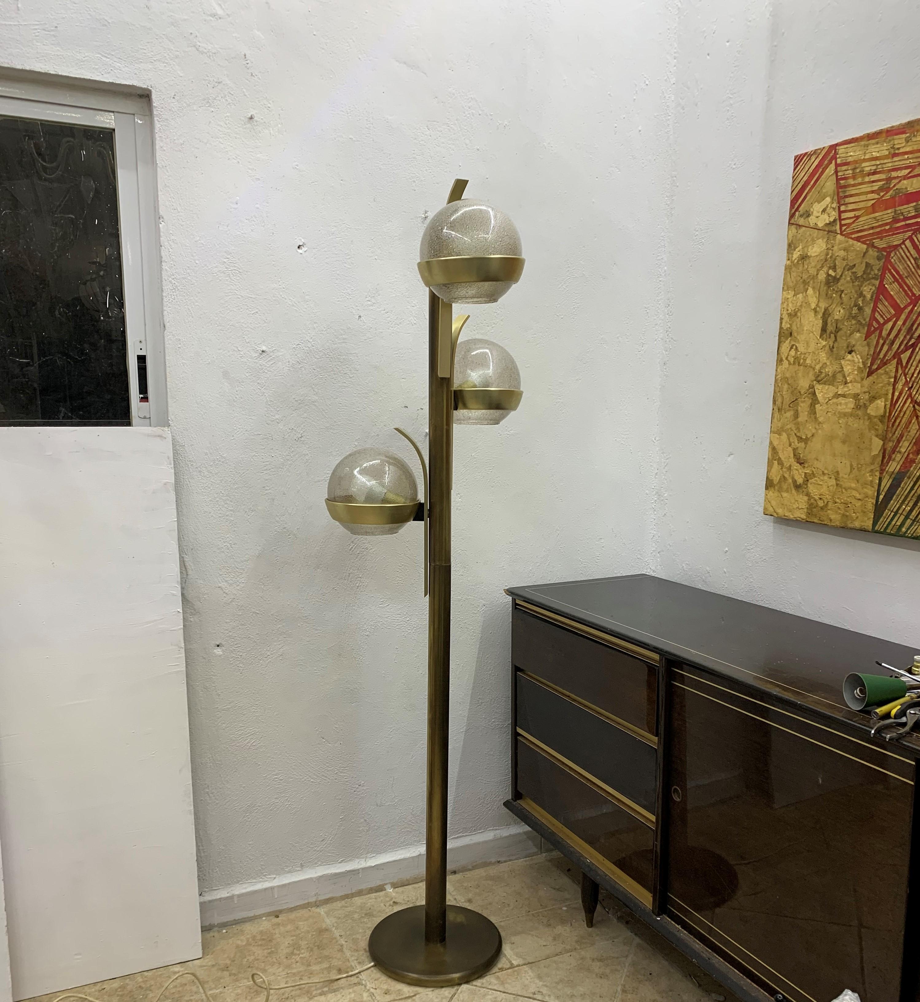 Space Age Floor Lamp by Lumi in Brass and Murano Glass, circa 1960s For Sale 4