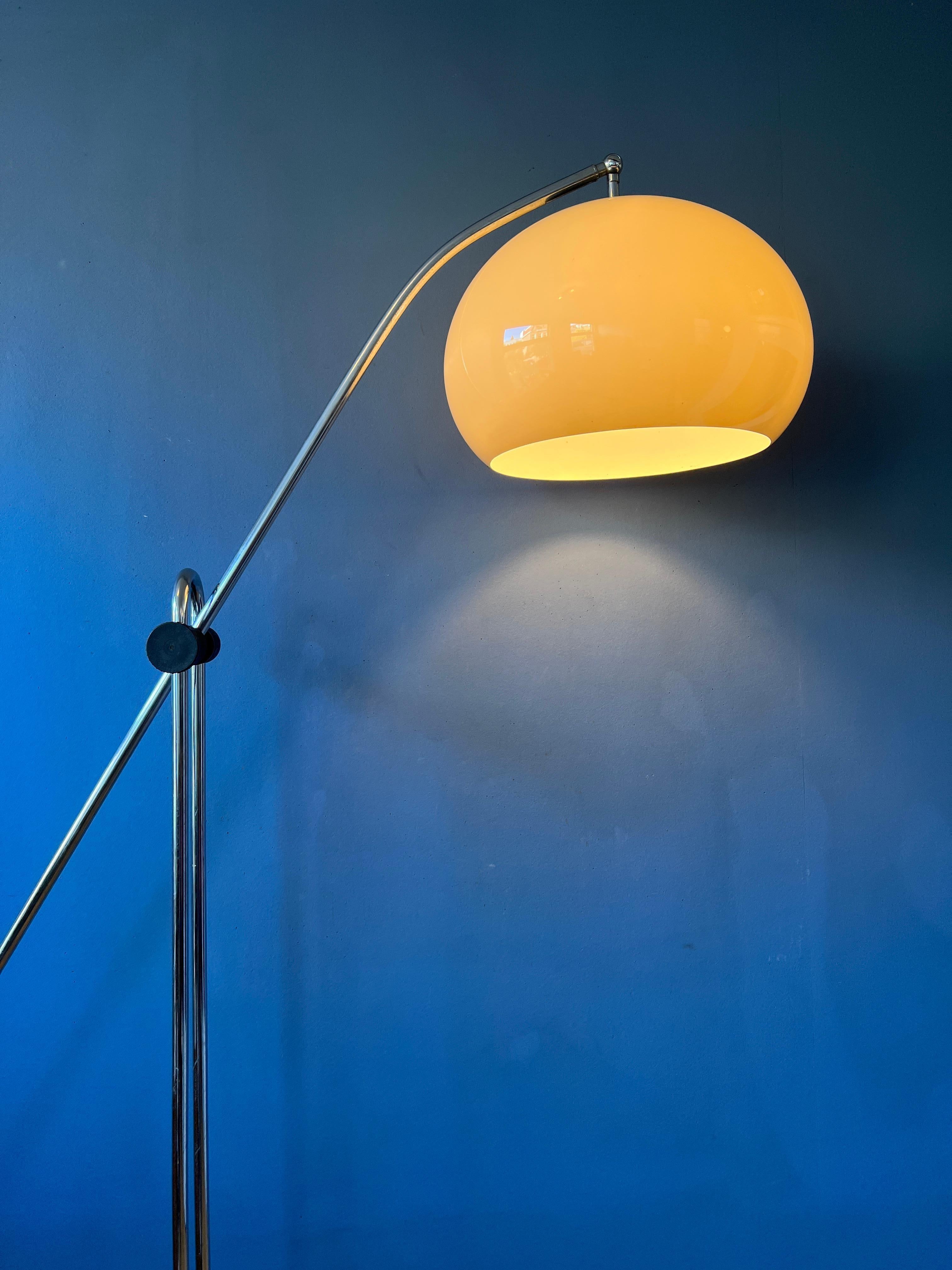 Space Age Floor Lamp in Style of Guzzini / Goffredo Reggiani 4