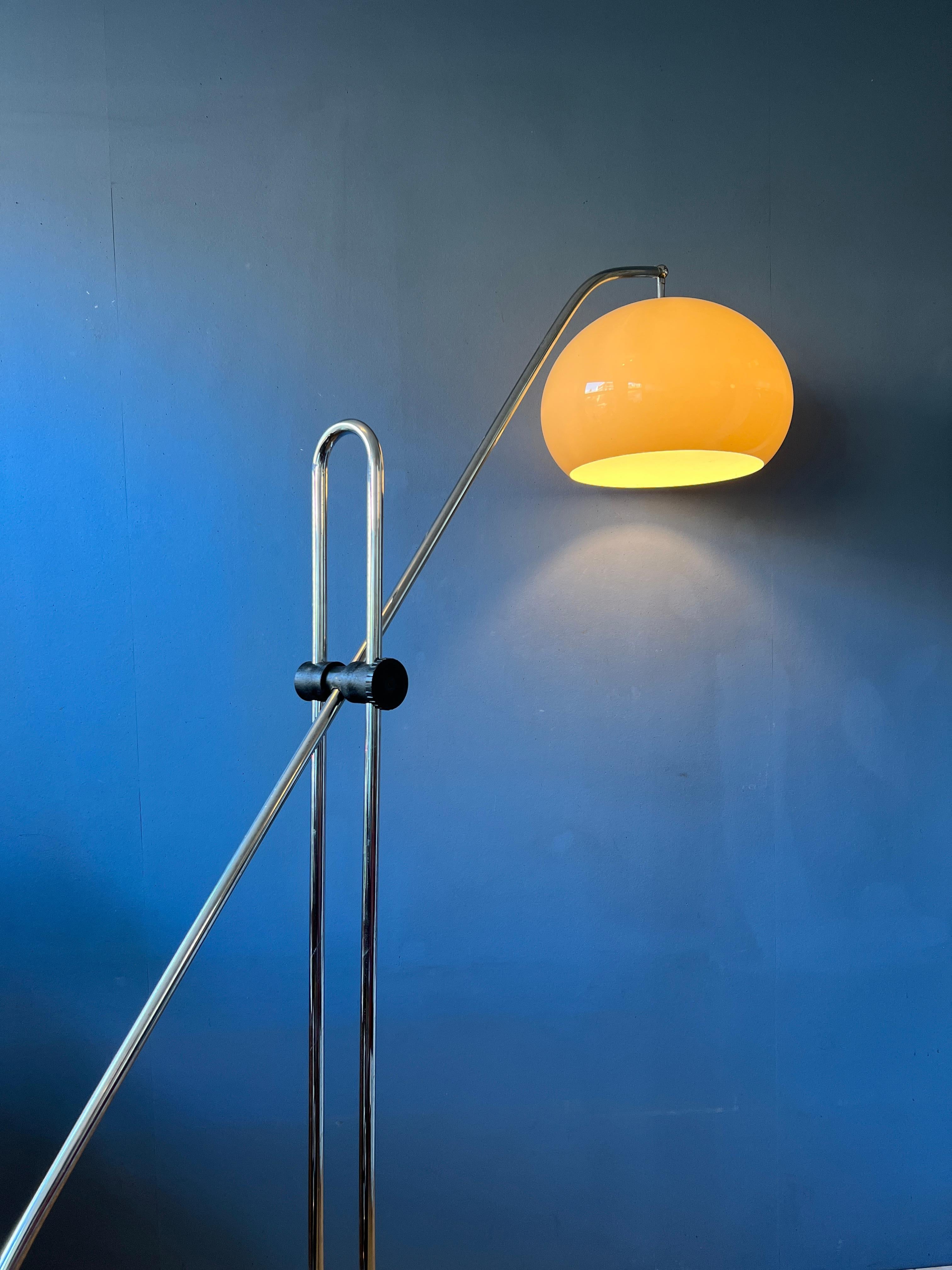 Space Age Floor Lamp in Style of Guzzini / Goffredo Reggiani In Good Condition In ROTTERDAM, ZH