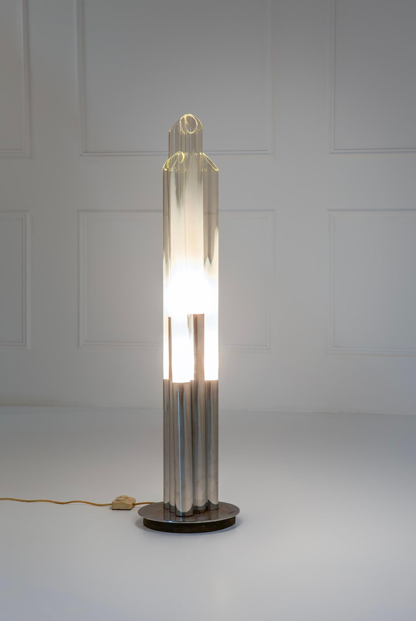 Lampadaire NO AGE en métal chromé et tubes de verre, dans le style de Willy Rizzo, Italie, années 1970