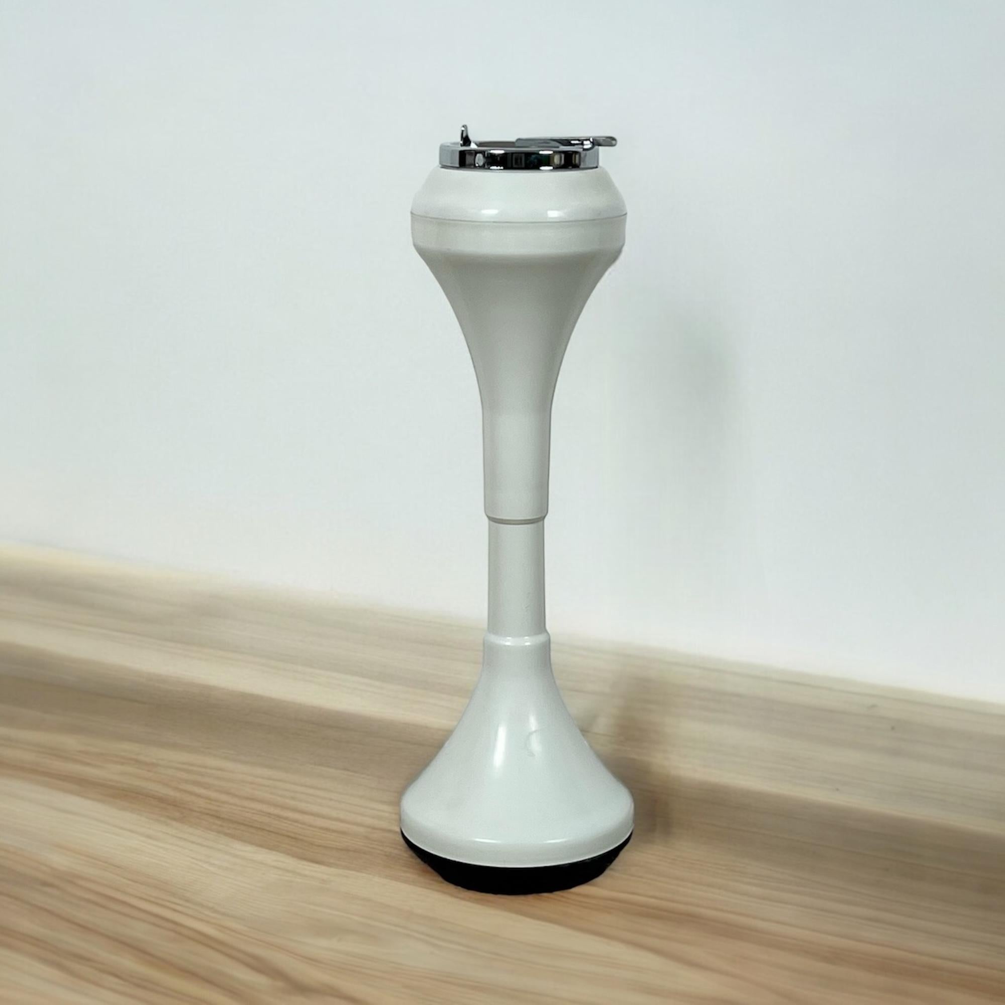 Space Age Floor Standing Ashtray - Retro Design Italy 60s Home Decor In Good Condition In San Benedetto Del Tronto, IT