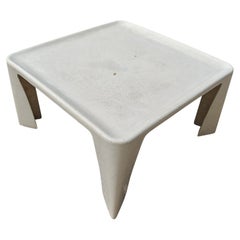 Space Age Foberglass Coffee Table "Amanta" by Mario Bellini, Italy 1970s
