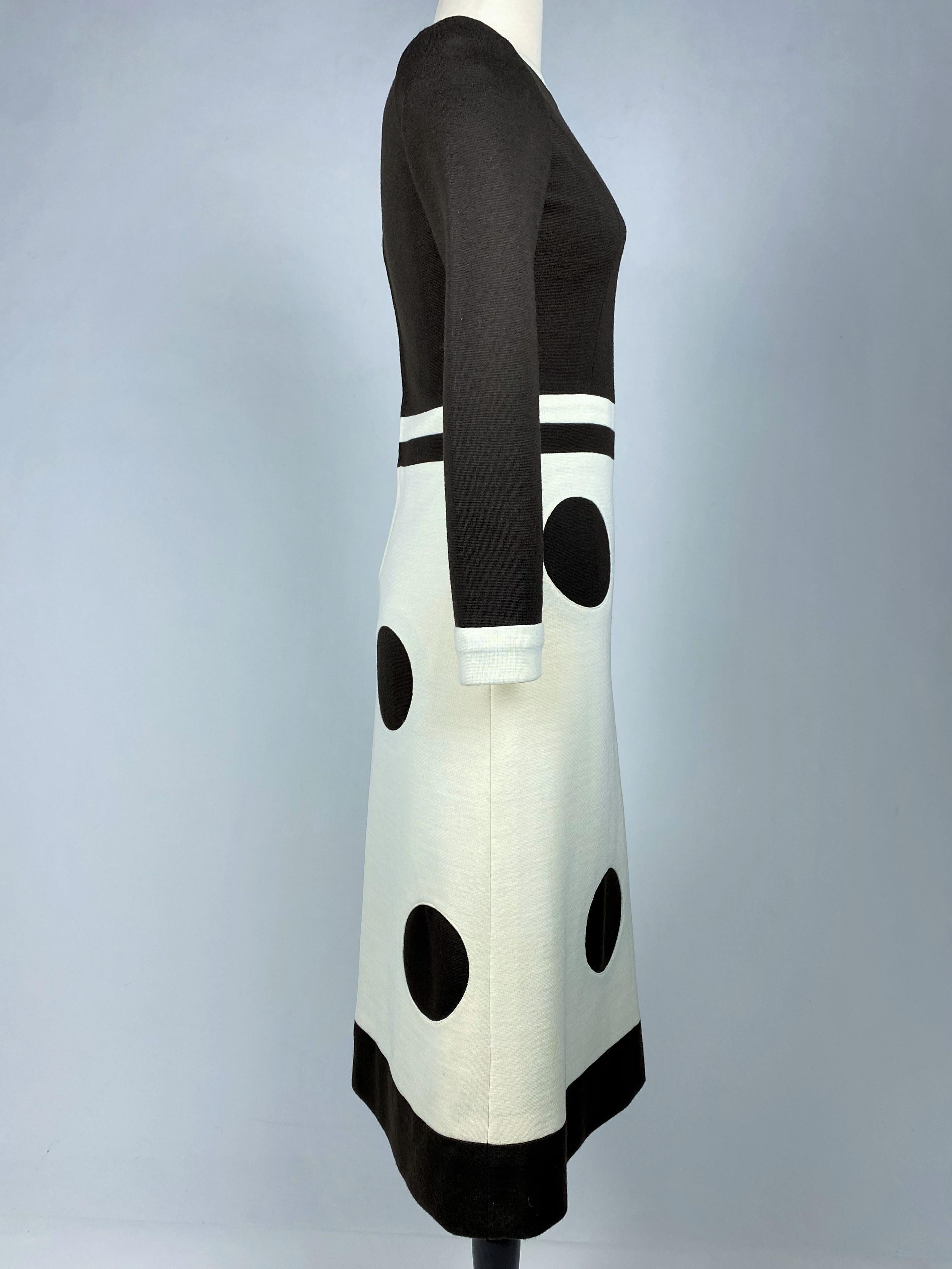 Vestido de punto francés de la Era Espacial al estilo de Pierre Cardin Circa 1975 en venta 5