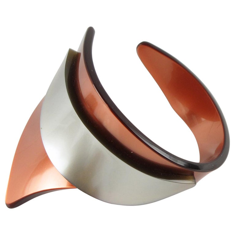 Space Age Futurist Lucite Cuff Bracelet Gray and Pumpkin For Sale at