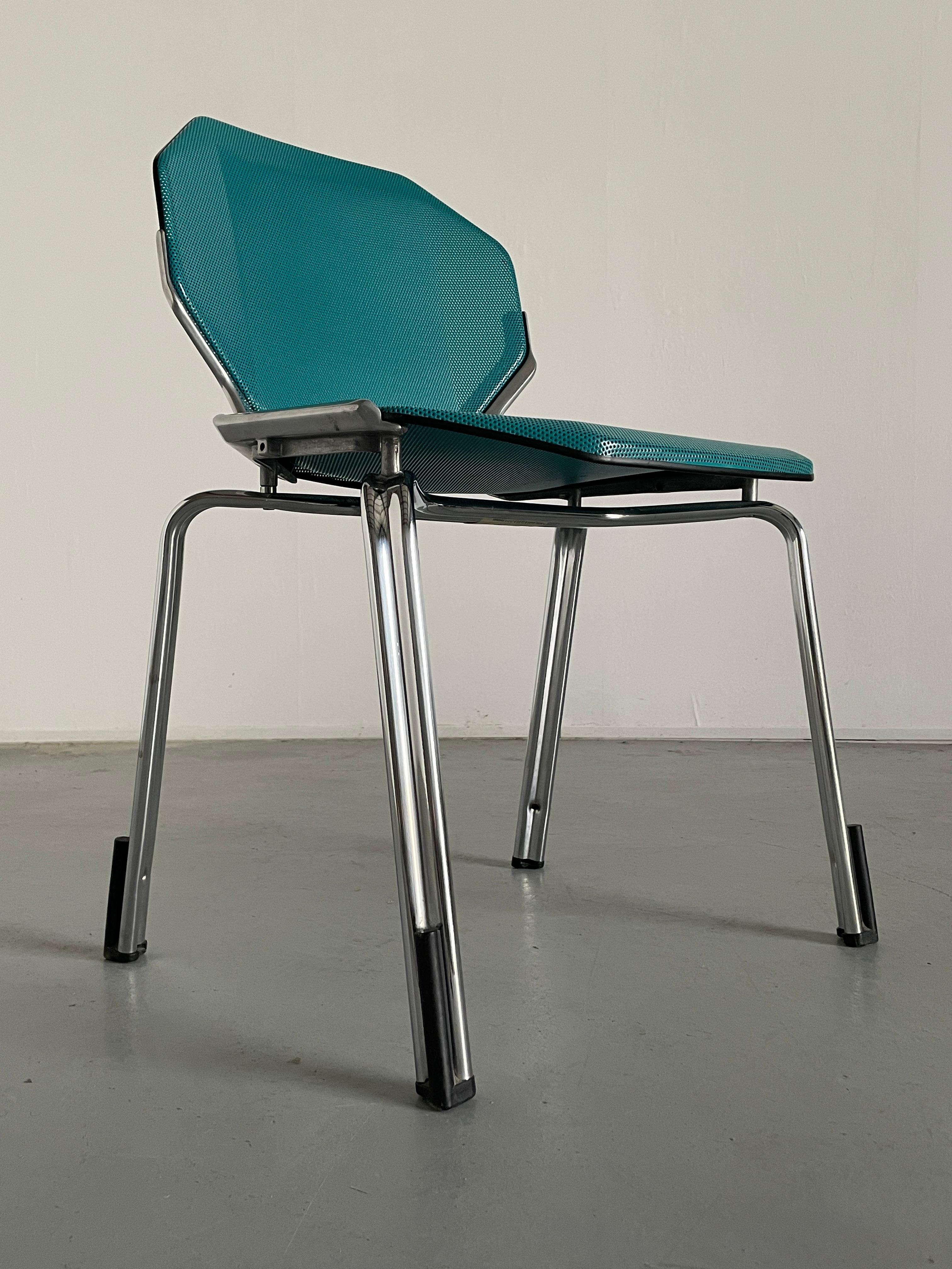 Chaises de salle à manger empilables octogonales futuristes d'A Space par Fröscher Sitform, années 90 en vente 4