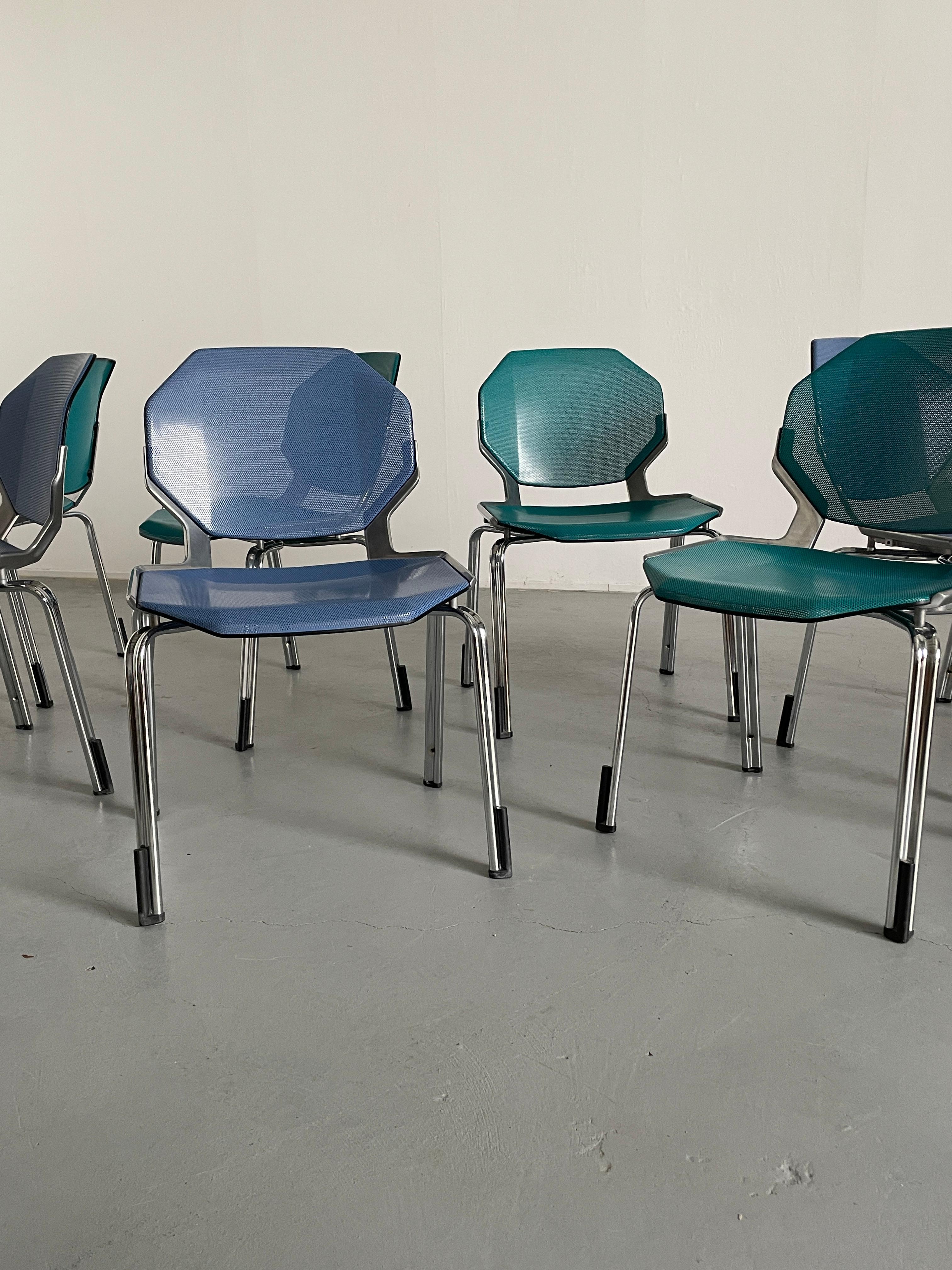 Chaises de salle à manger empilables octogonales futuristes d'A Space par Fröscher Sitform, années 90 en vente 10
