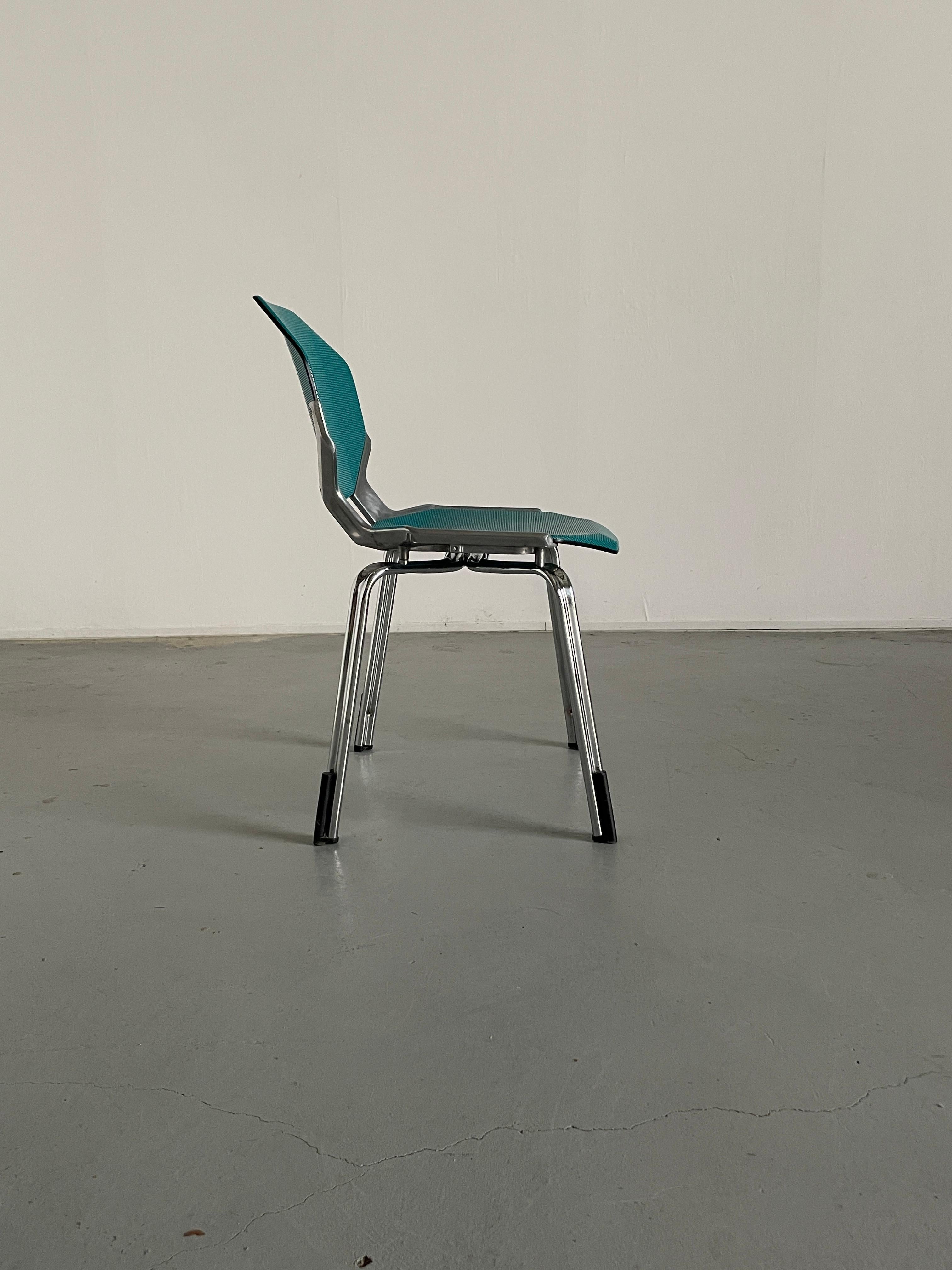Fin du 20e siècle Chaises de salle à manger empilables octogonales futuristes d'A Space par Fröscher Sitform, années 90 en vente