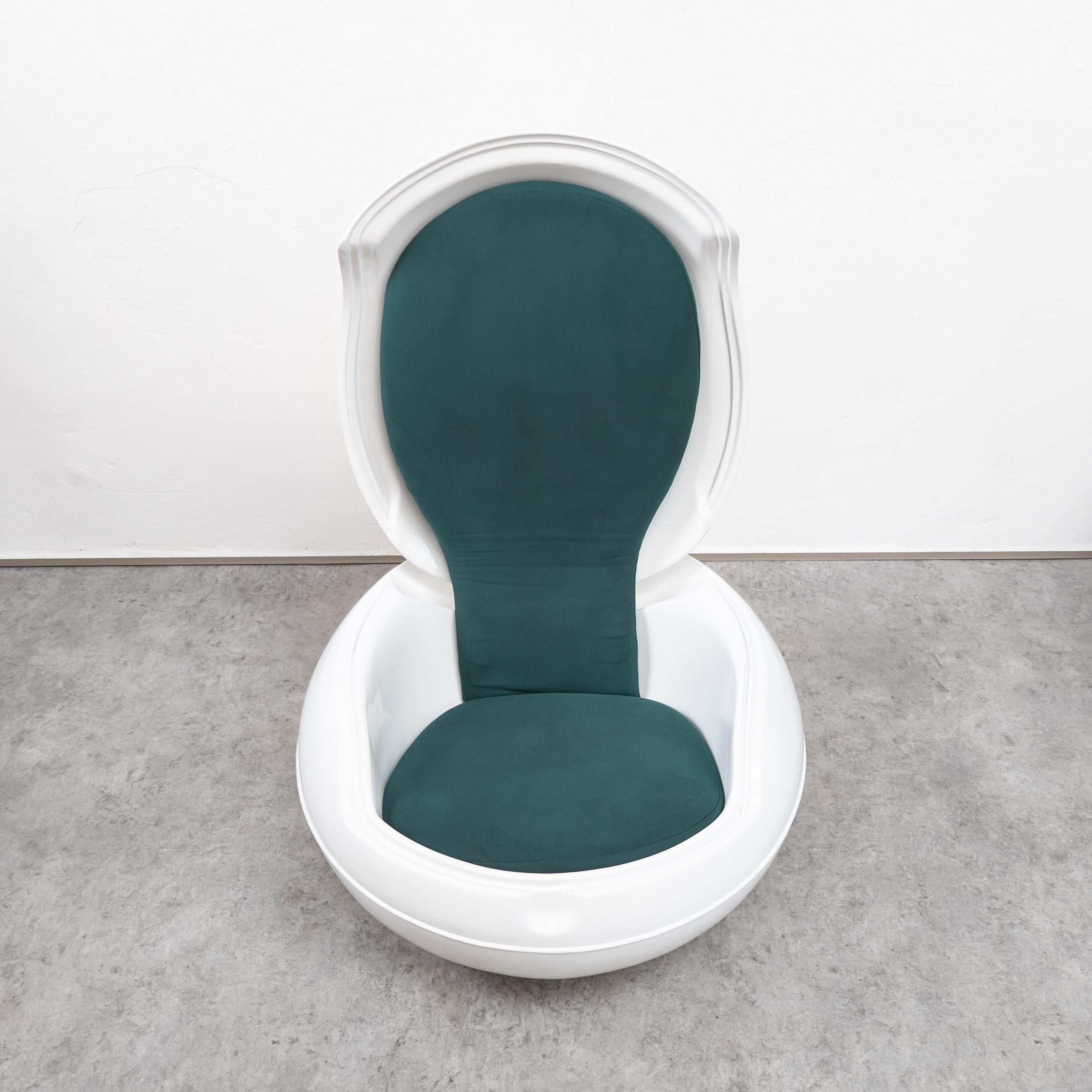 Space Age Garden Egg Chair by Peter Ghyczy for Reuter In Good Condition In PRAHA 5, CZ