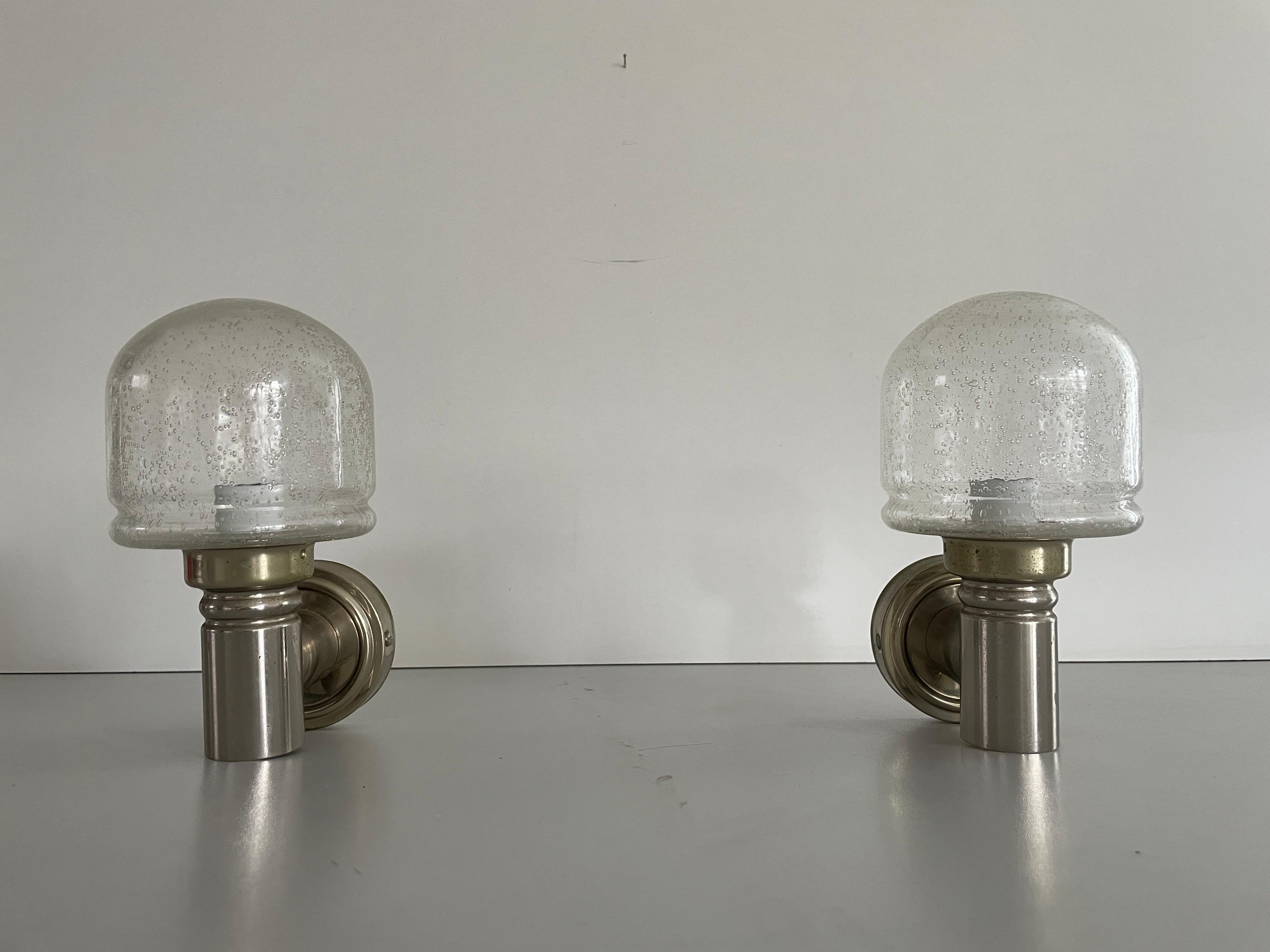 Mid-Century Modern Paire d'appliques en verre et métal de Space AGE par N Leuchten, années 1960, Allemagne en vente