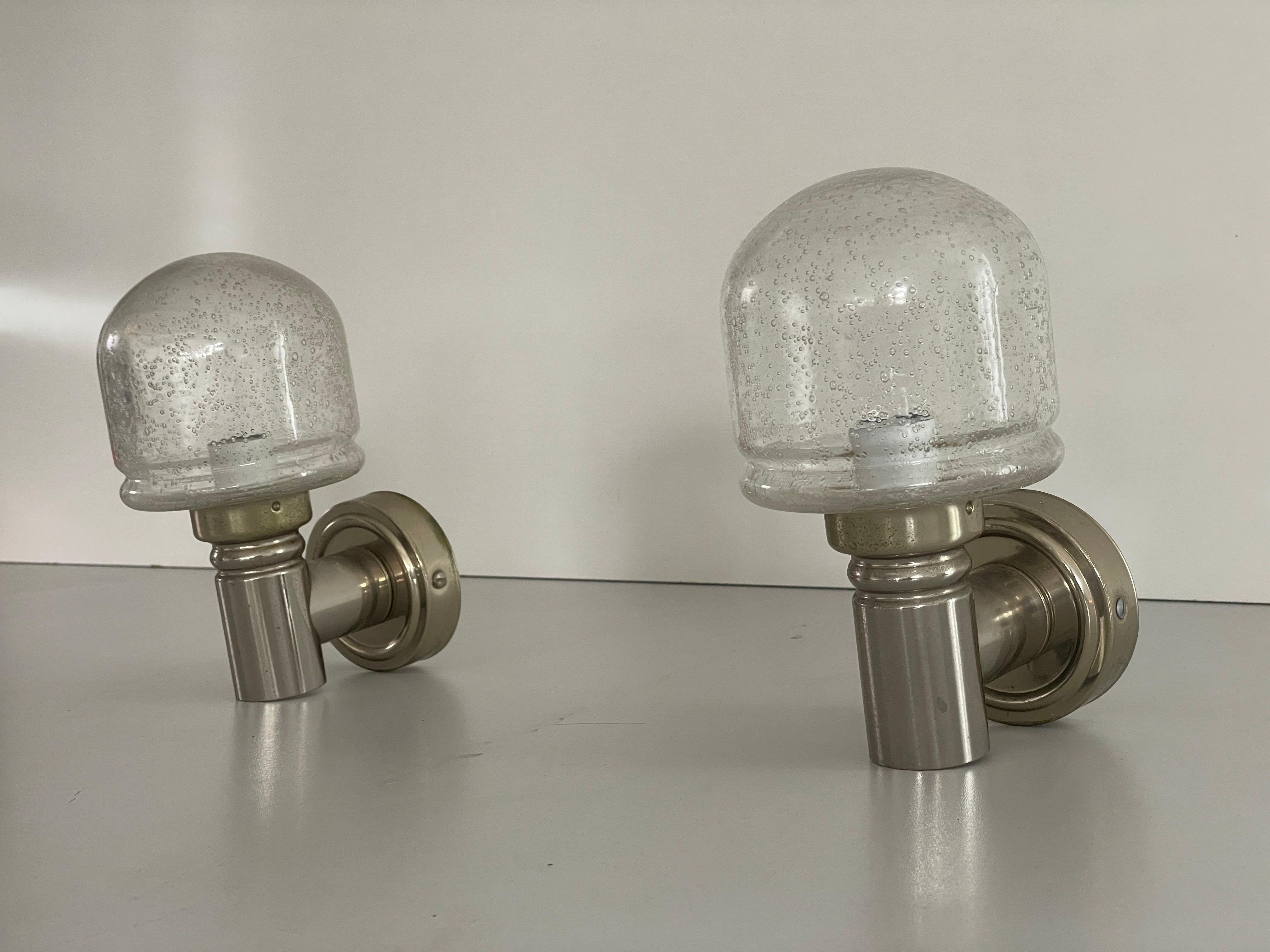 Allemand Paire d'appliques en verre et métal de Space AGE par N Leuchten, années 1960, Allemagne en vente