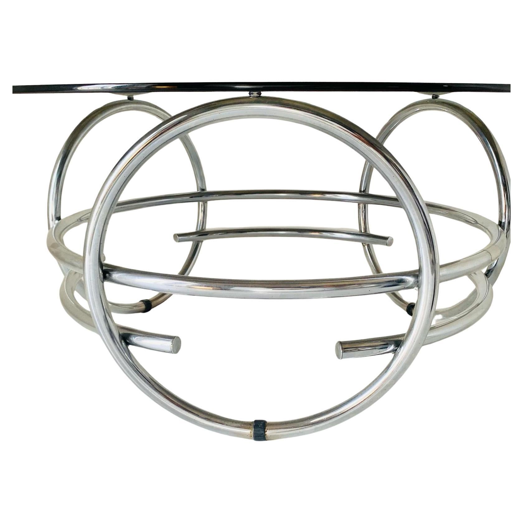 Late 20th Century Space Age Glass Round Coffee Table, Italy 1970s For Sale