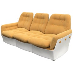 Space Age Glasfasersofa von Airborne Internationale mit Kvadrat-Stoff