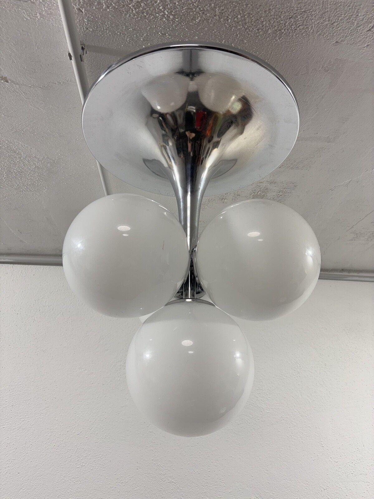 Space Age Globe style Reggiani Chandelier 4 Lights Modern Design 1970's In Excellent Condition For Sale In Taranto, IT