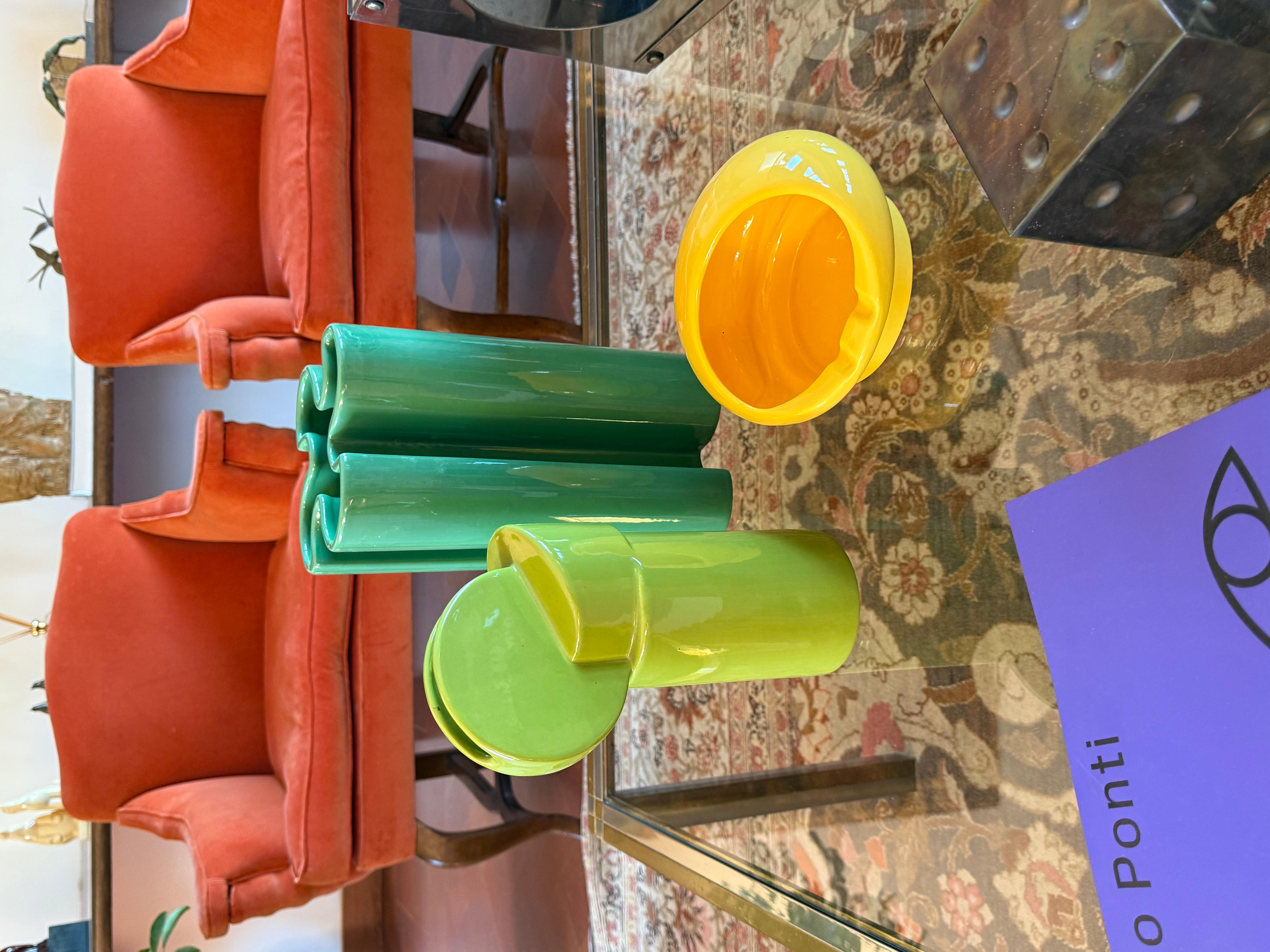 Vase en céramique verte de l'ère spatiale, Pietro Arosio, Parravicini Italie vers 1960 Excellent état - En vente à Firenze, IT
