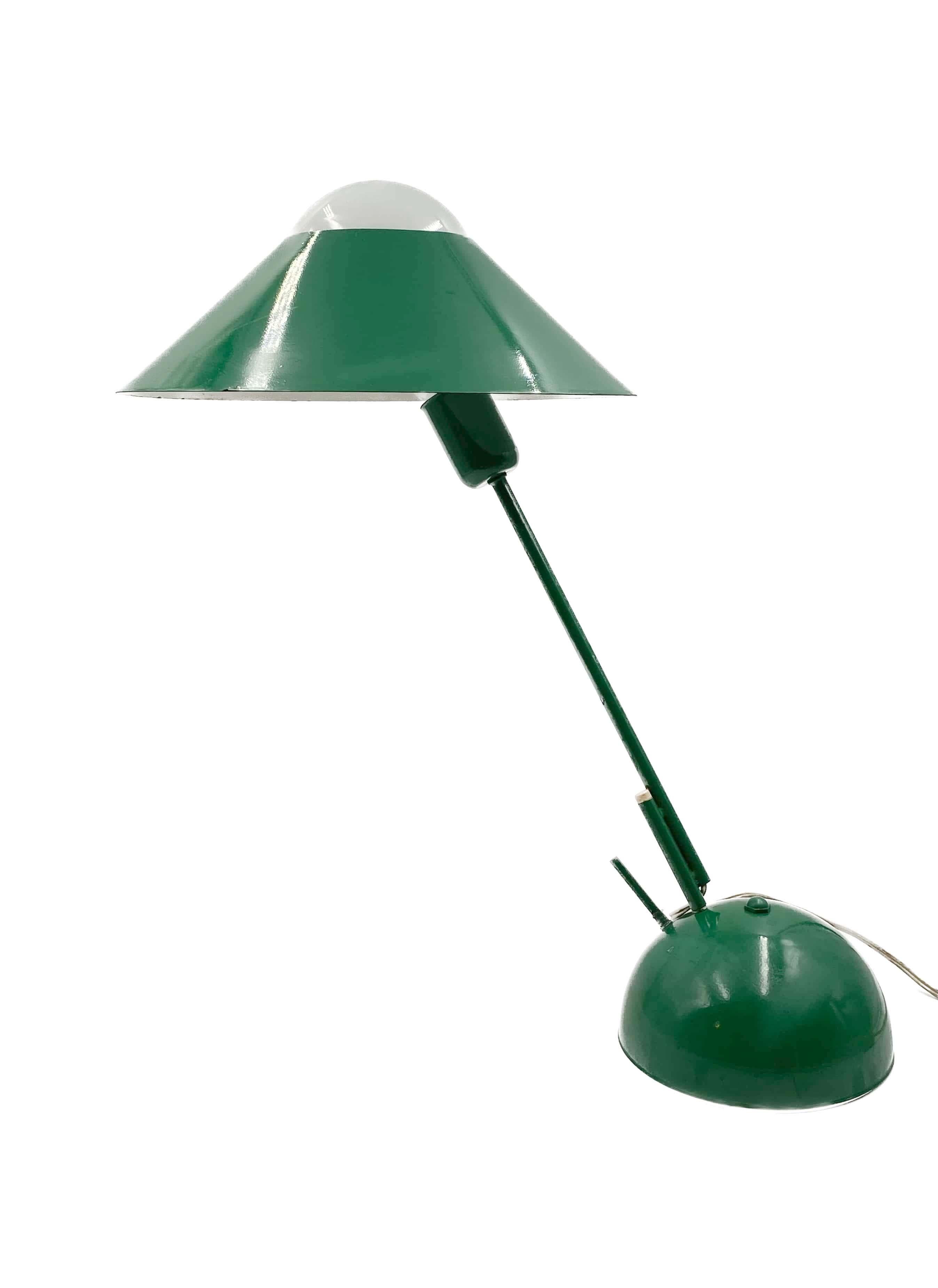 Space Age grüne Tischlampe, Italien, 1970er Jahre im Angebot 7
