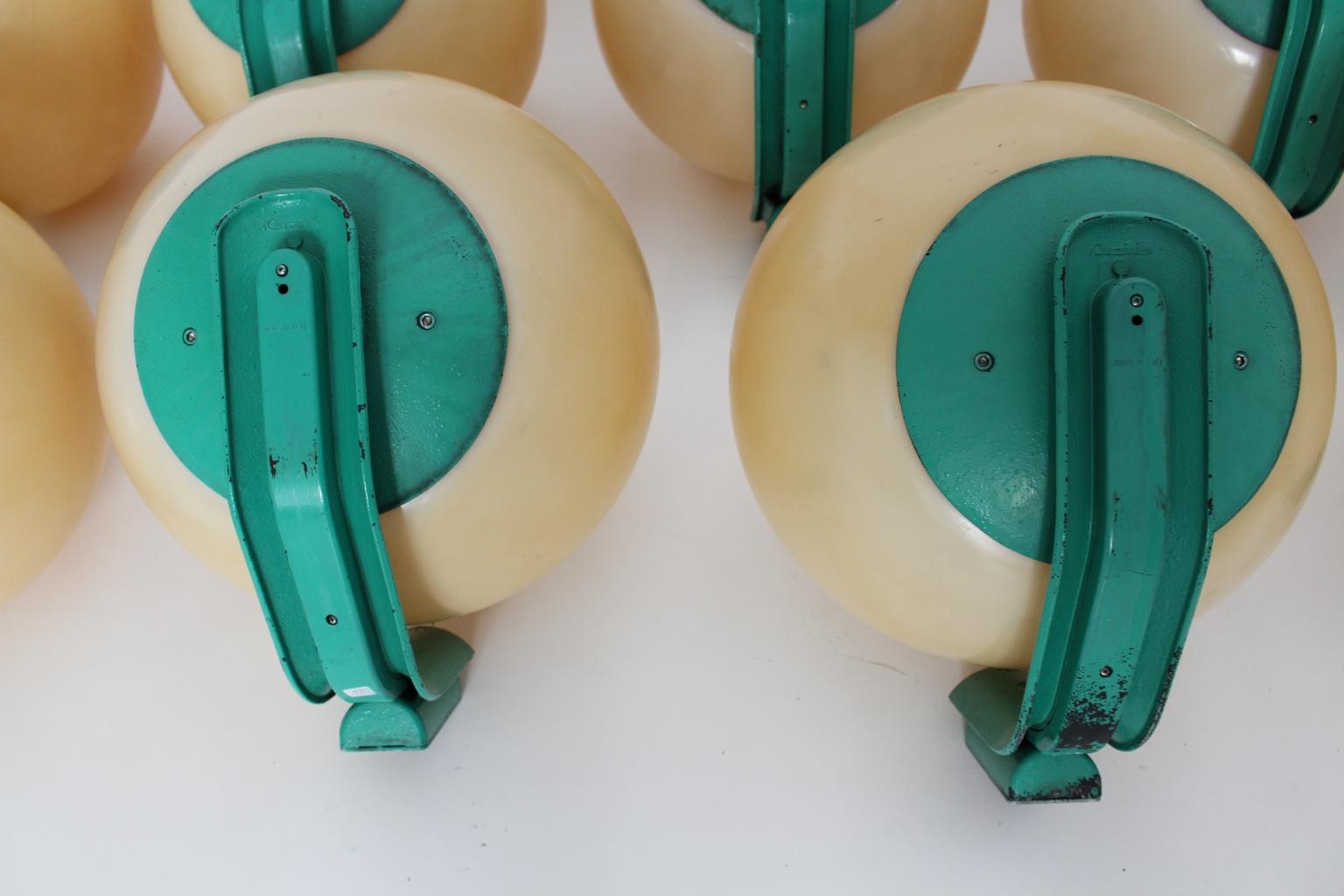 Space Age Green Vintage Outdoor Plastic Globe Wall Lamps by Guzzini, 1970s Italy 8