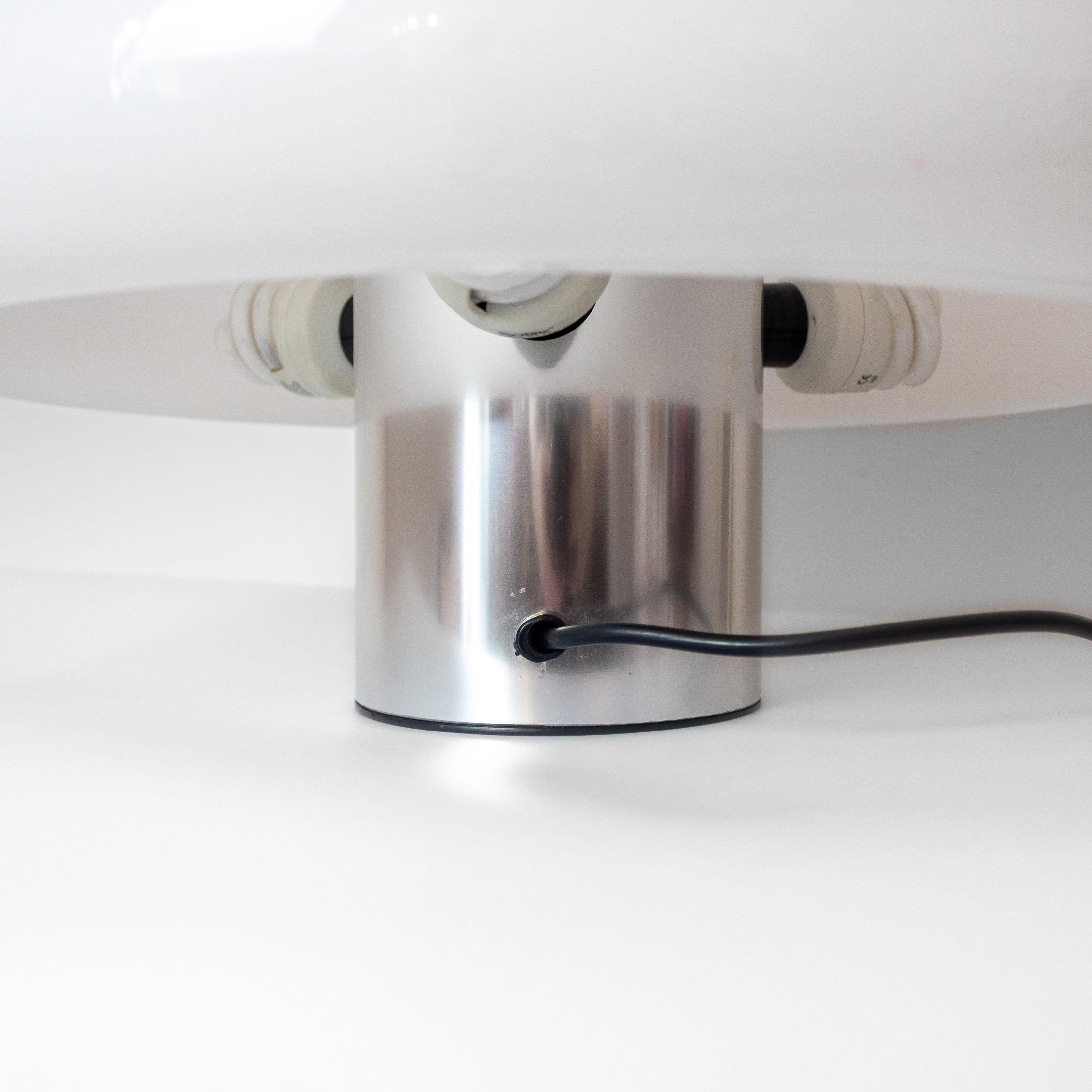 Space Age Guzzini Table Lamp, Model 4030, Italy 1970 For Sale 4