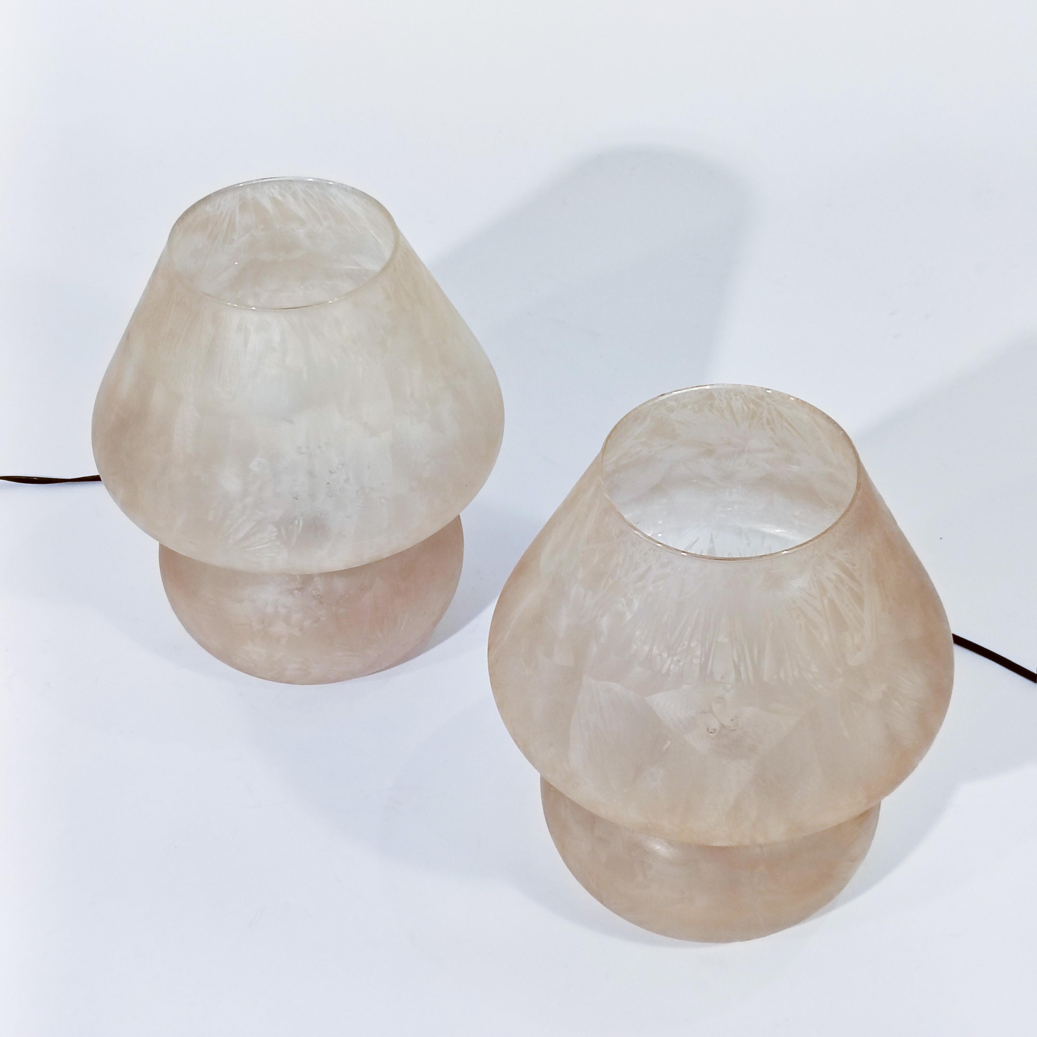 Ère spatiale L'âge de l'espace. Lampes de table en verre soufflé à la main, Italie, 1970 en vente