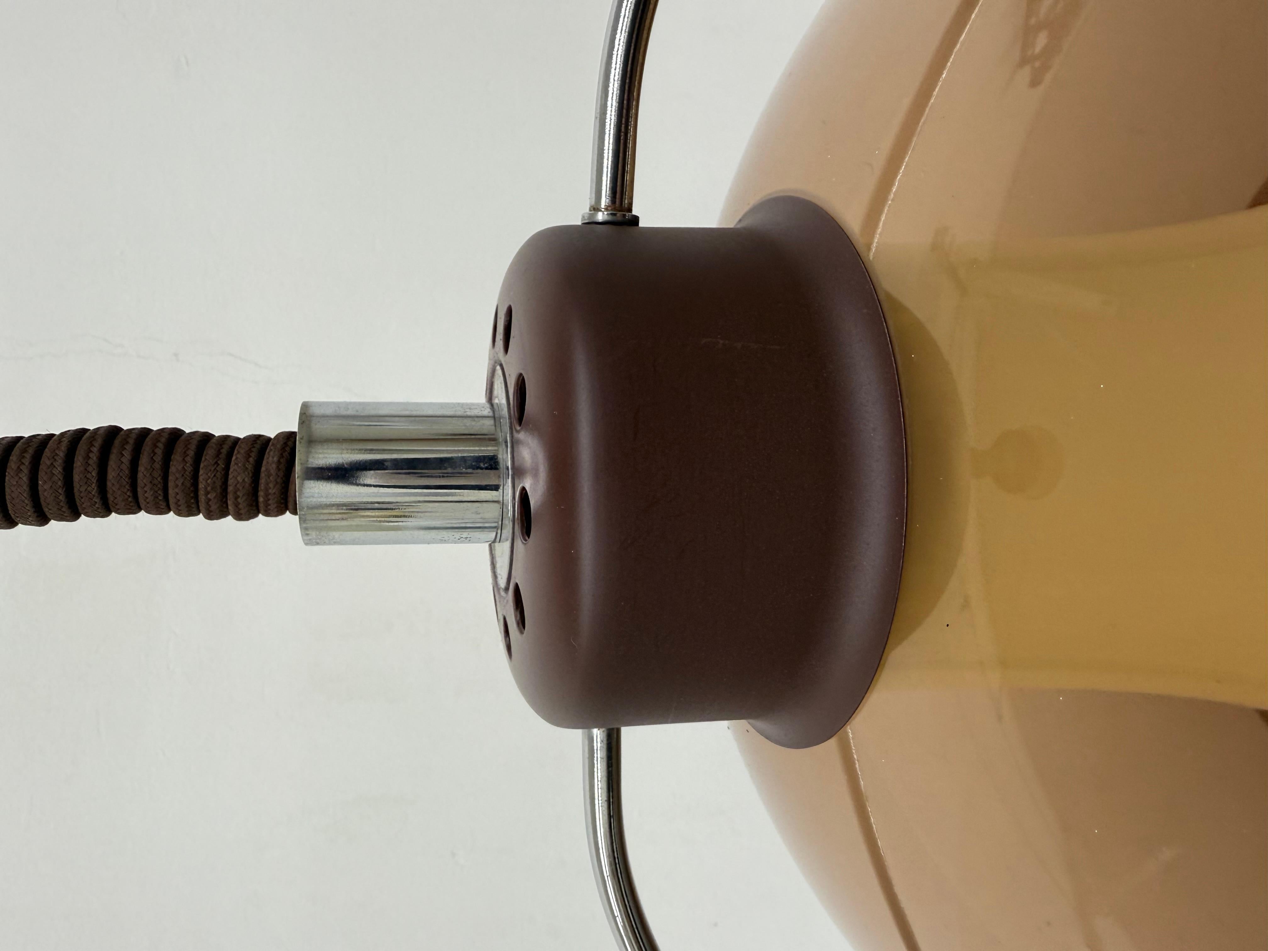 Lampe suspendue de l'ère spatiale, 1970 en vente 8