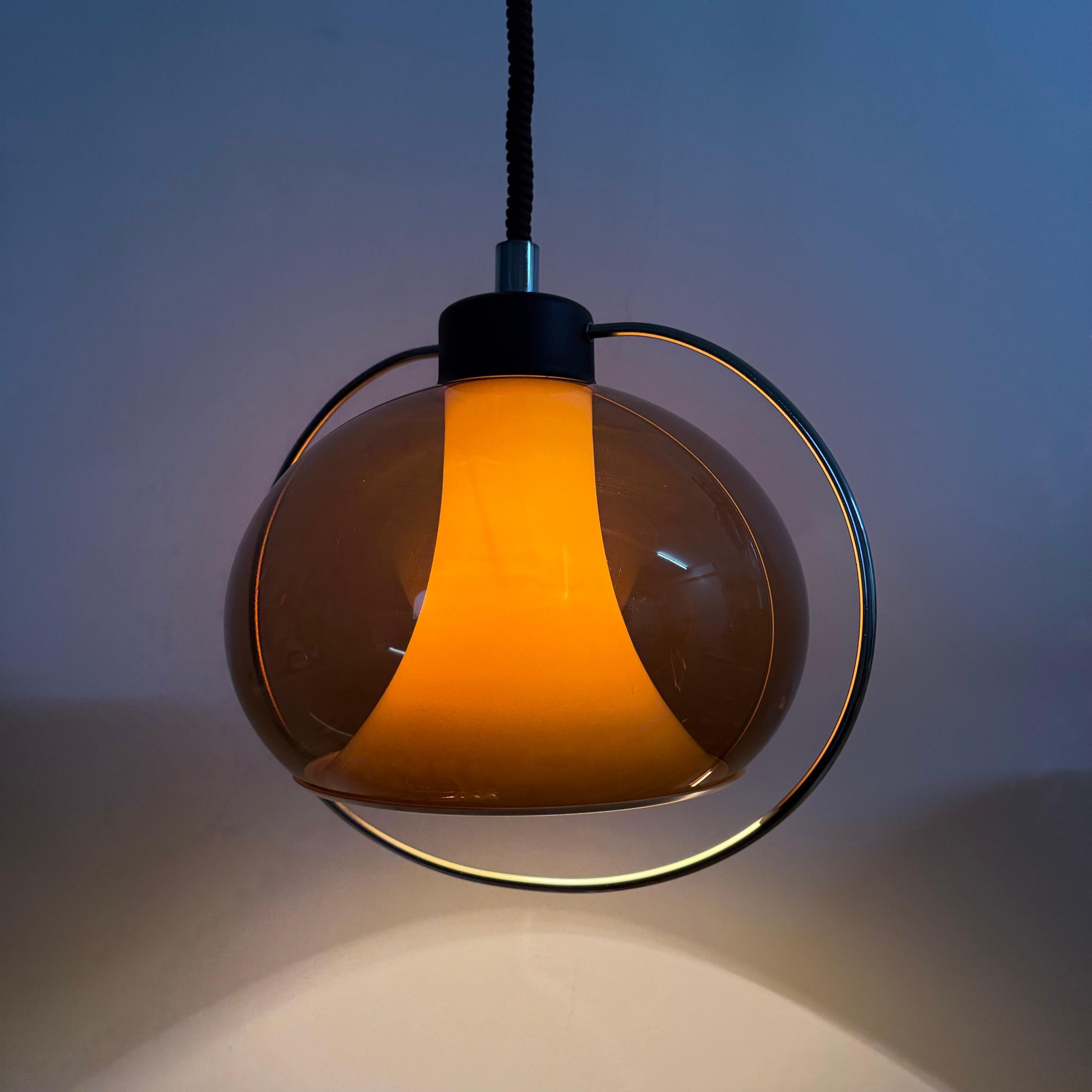 Lampe suspendue de l'ère spatiale, 1970 en vente 2