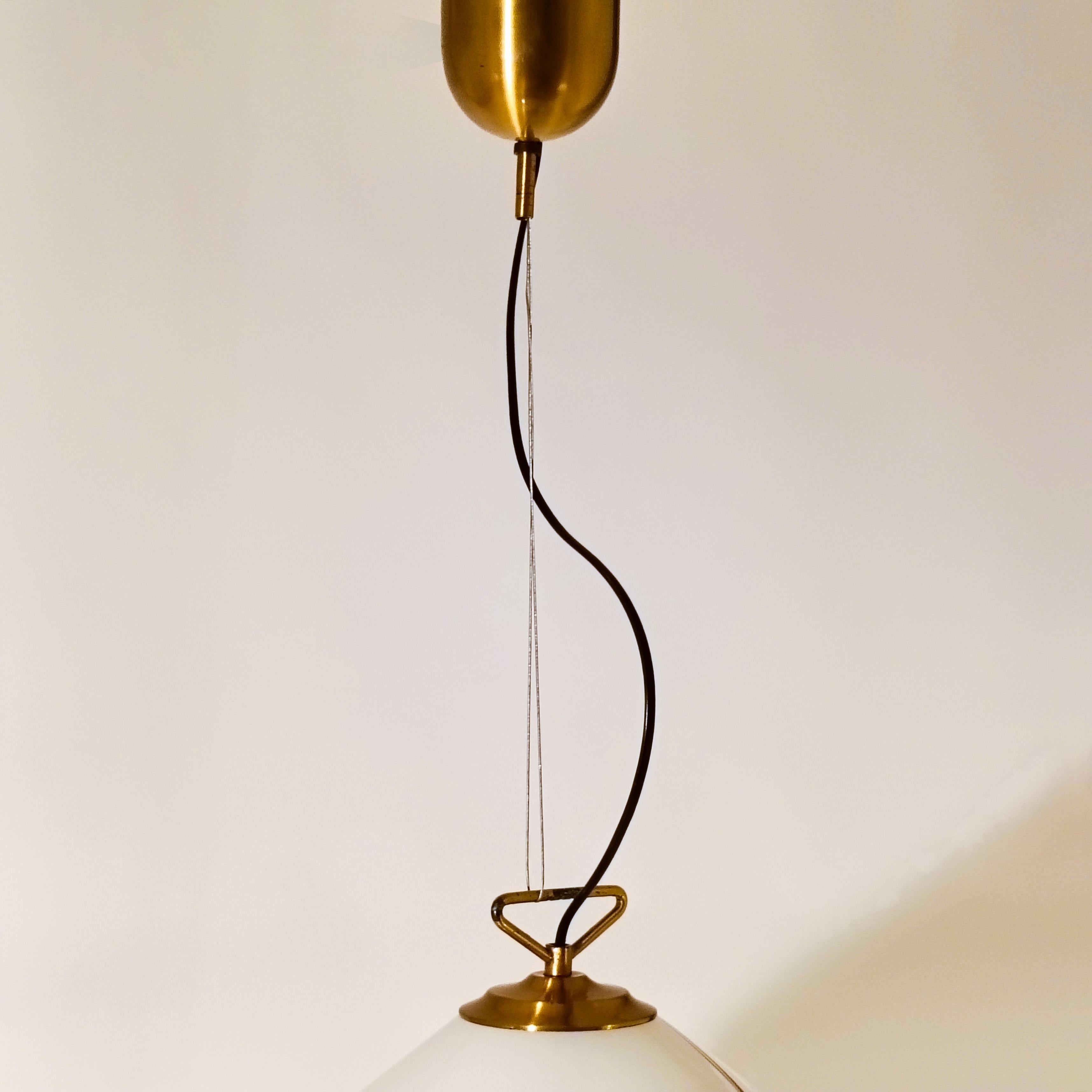 L'âge de l'espace. Énorme lampe suspendue en verre de Murano par iGuzzini, Italie, années 1970 en vente 6