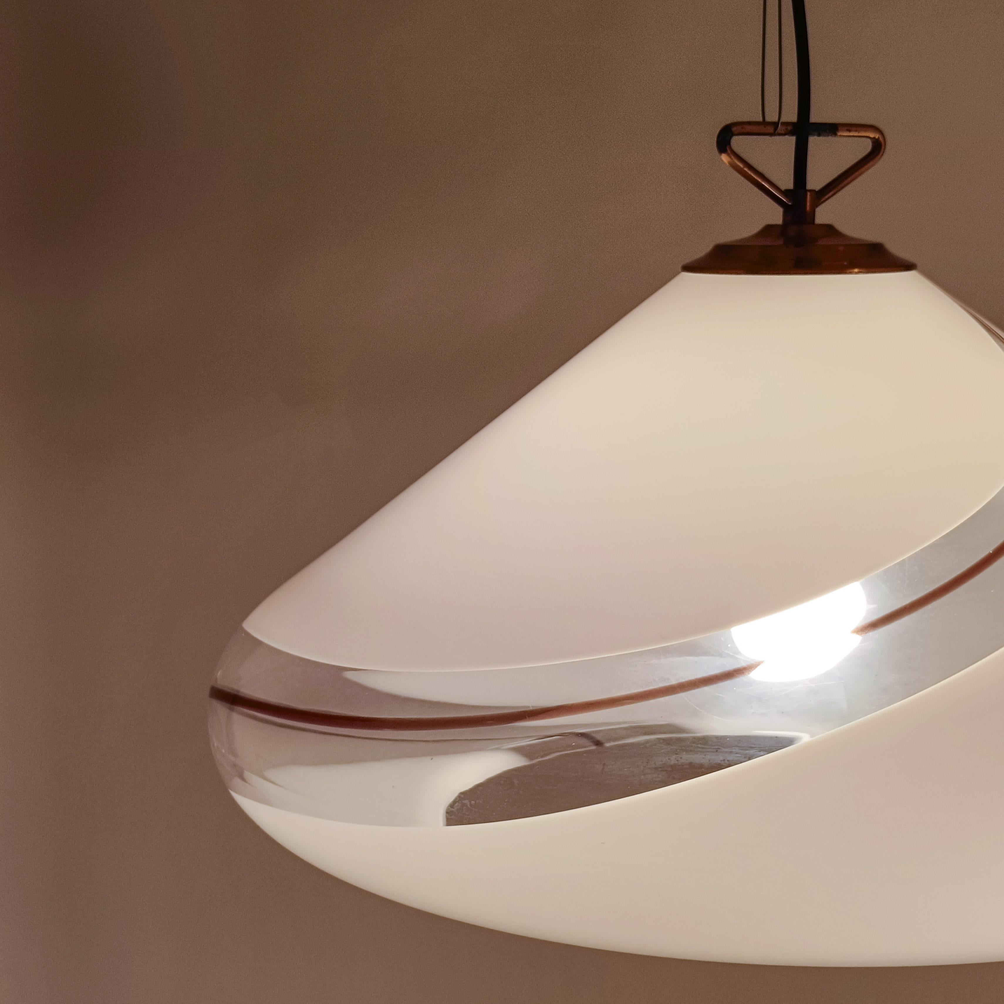 Métal L'âge de l'espace. Énorme lampe suspendue en verre de Murano par iGuzzini, Italie, années 1970 en vente