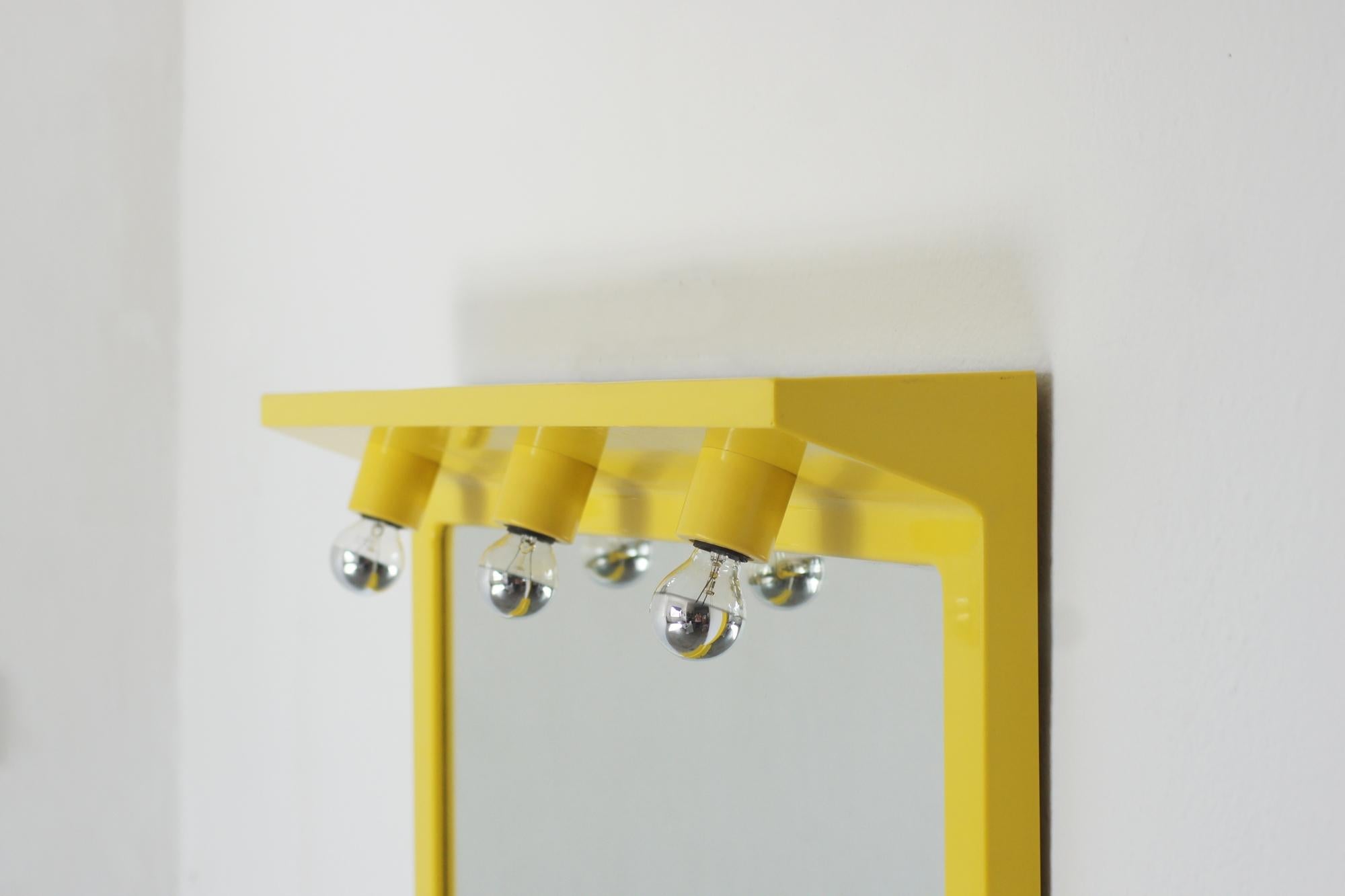 Space Age Illuminated Yellow Wall Mirror by Makio Hasuike, Italy, 1980s In Good Condition For Sale In KUTNO, PL