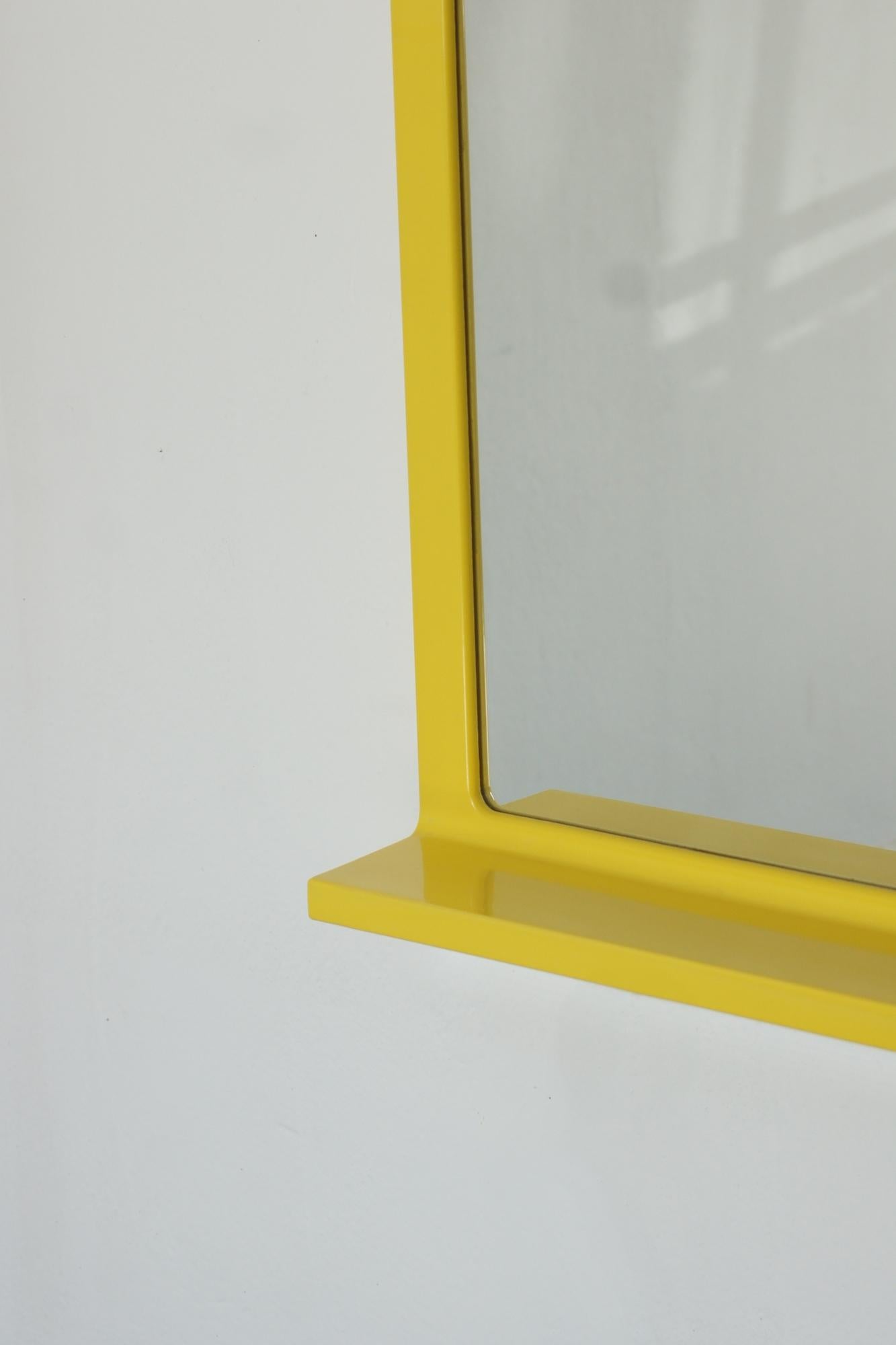 Late 20th Century Space Age Illuminated Yellow Wall Mirror by Makio Hasuike, Italy, 1980s For Sale