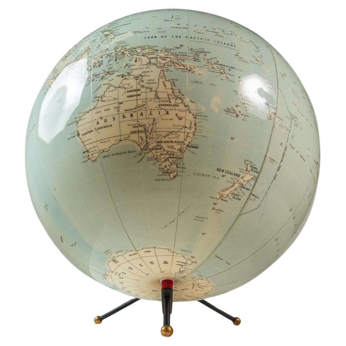 Globo gonfiabile da tavolo dell
era spaziale con supporto in metallo, C.C. 
Hammond 
C., Stati Uniti, anni 
50