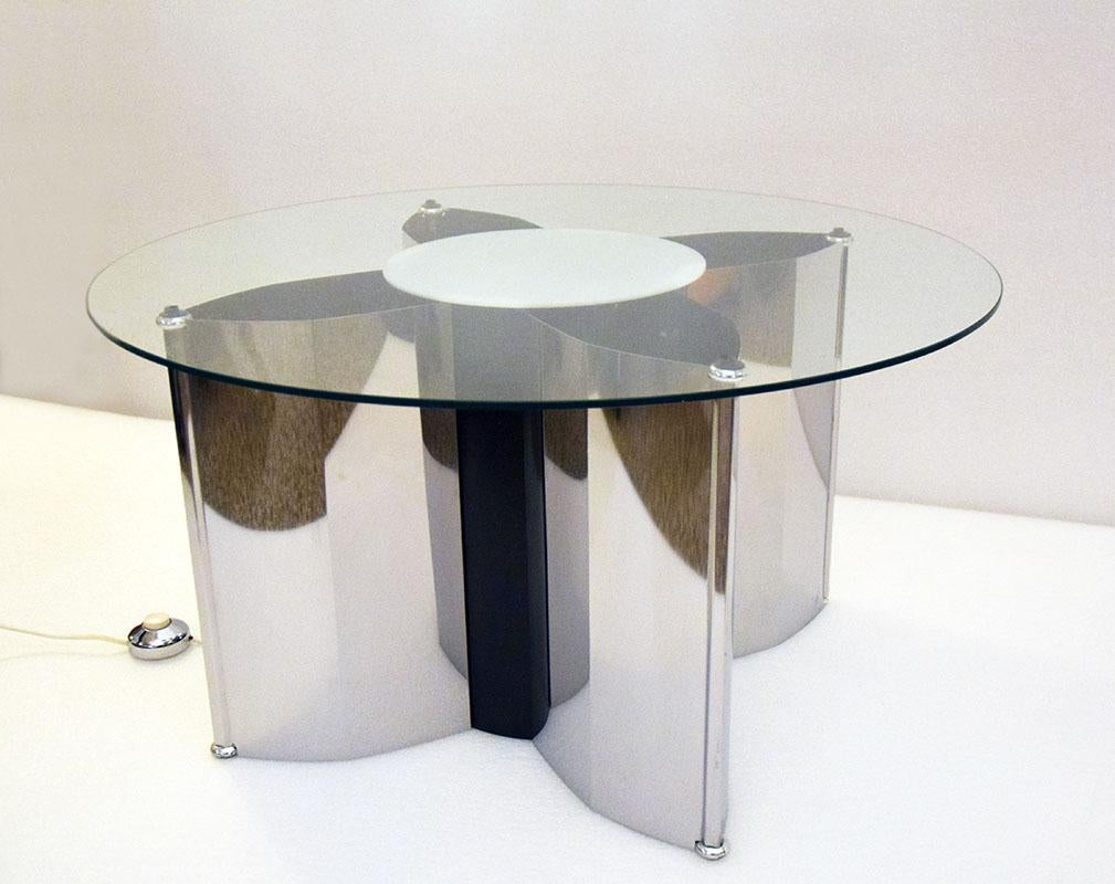 Table basse italienne de l'ère spatiale en acier avec éclairage, 1970 en vente 4