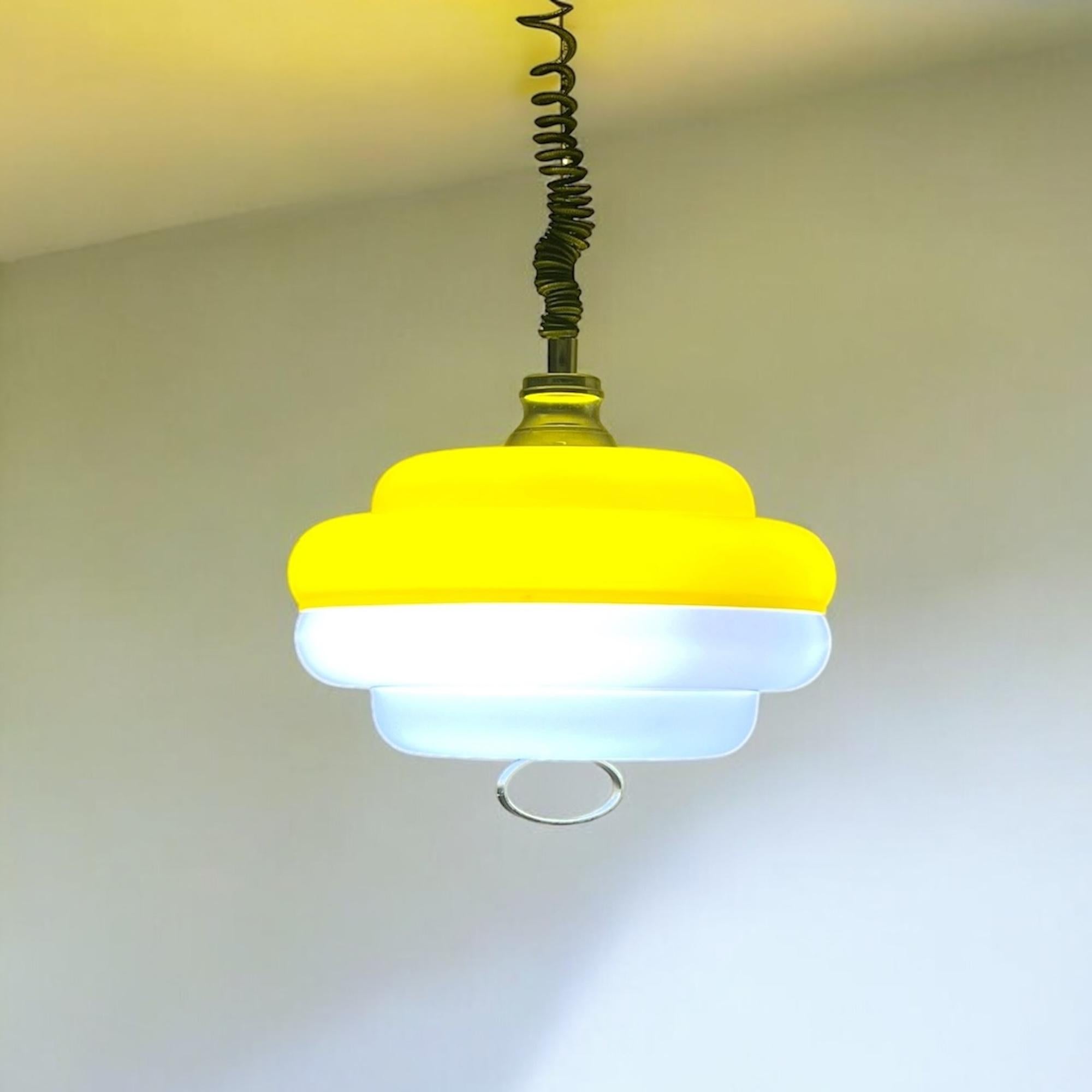 Space Age Italian Hanging Lamp in Yellow and White Acrylic, 1960s 4