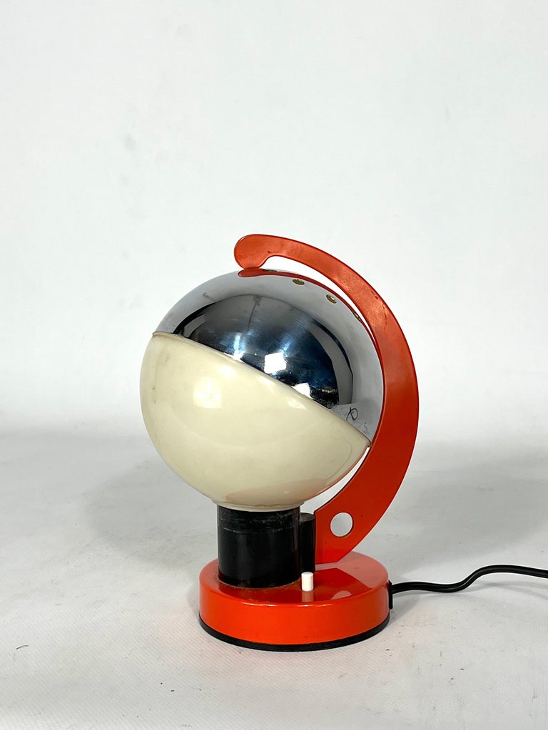 Space Age Italian Metal and Plastic Table Lamp from 60s For Sale