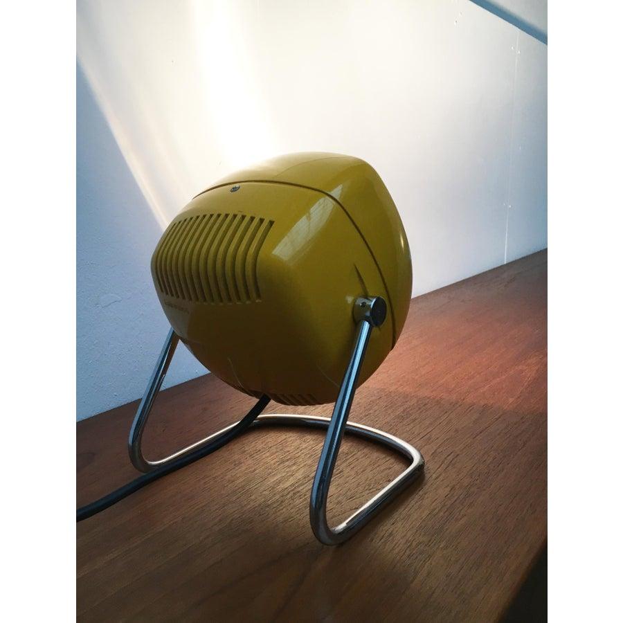 Lampe de table italienne de l'ère spatiale Harveiluce, 1970 en vente 4