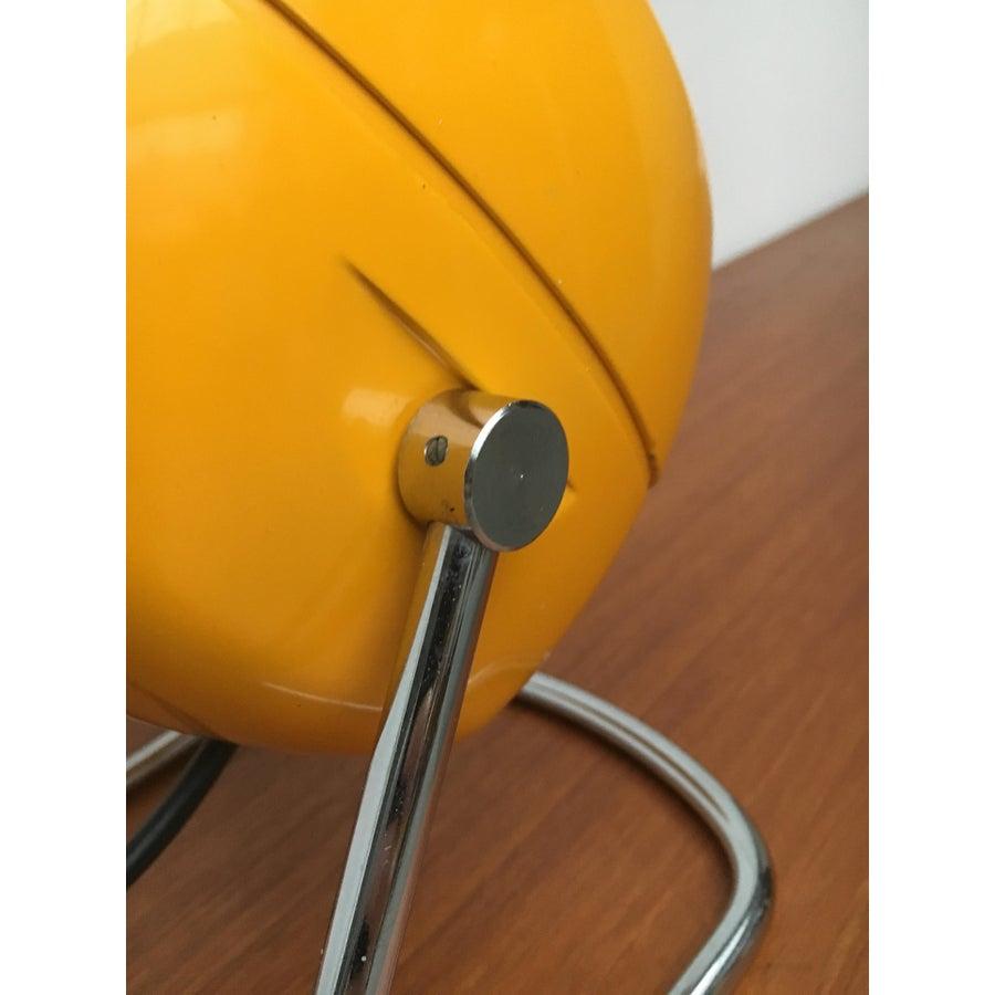 20ième siècle Lampe de table italienne de l'ère spatiale Harveiluce, 1970 en vente
