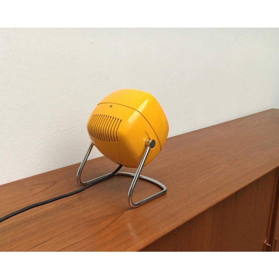 Métal Lampe de table italienne de l'ère spatiale Harveiluce, 1970 en vente