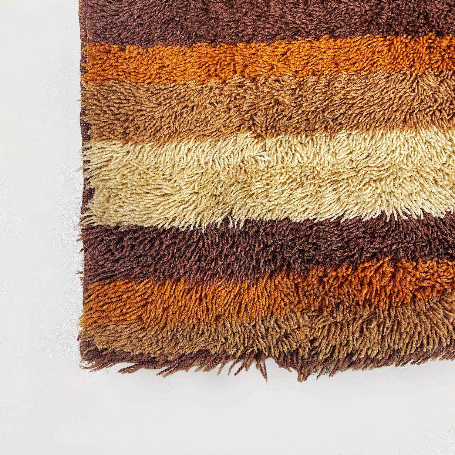 Tapis italien à poils courts de couleur Brown de l'A Space, avec décoration orange et beige 1970 en vente 5