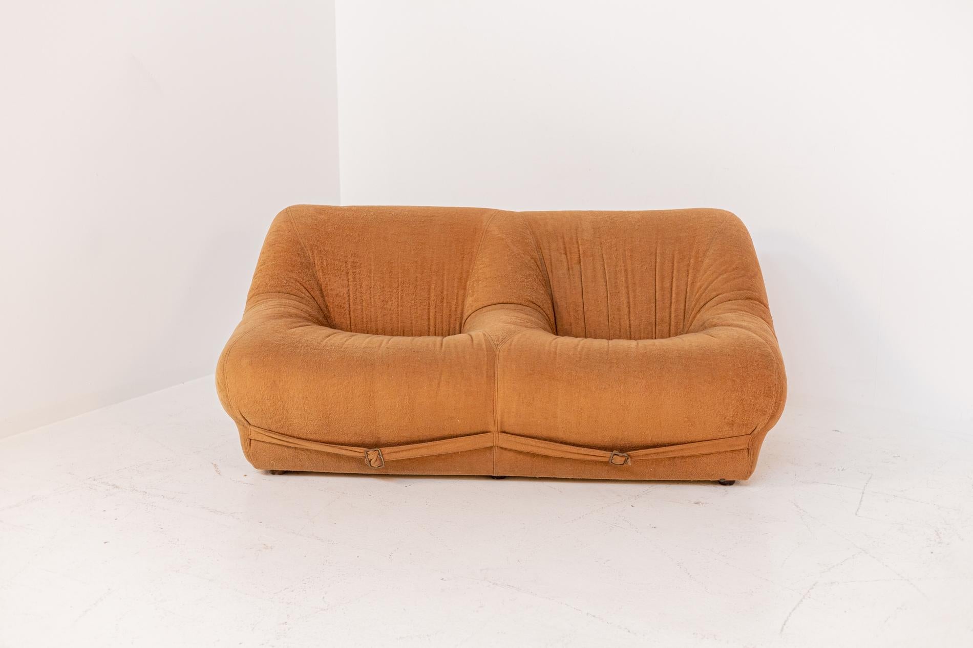 Space Age Italian Sofa in Orange Velvet Fabric 14